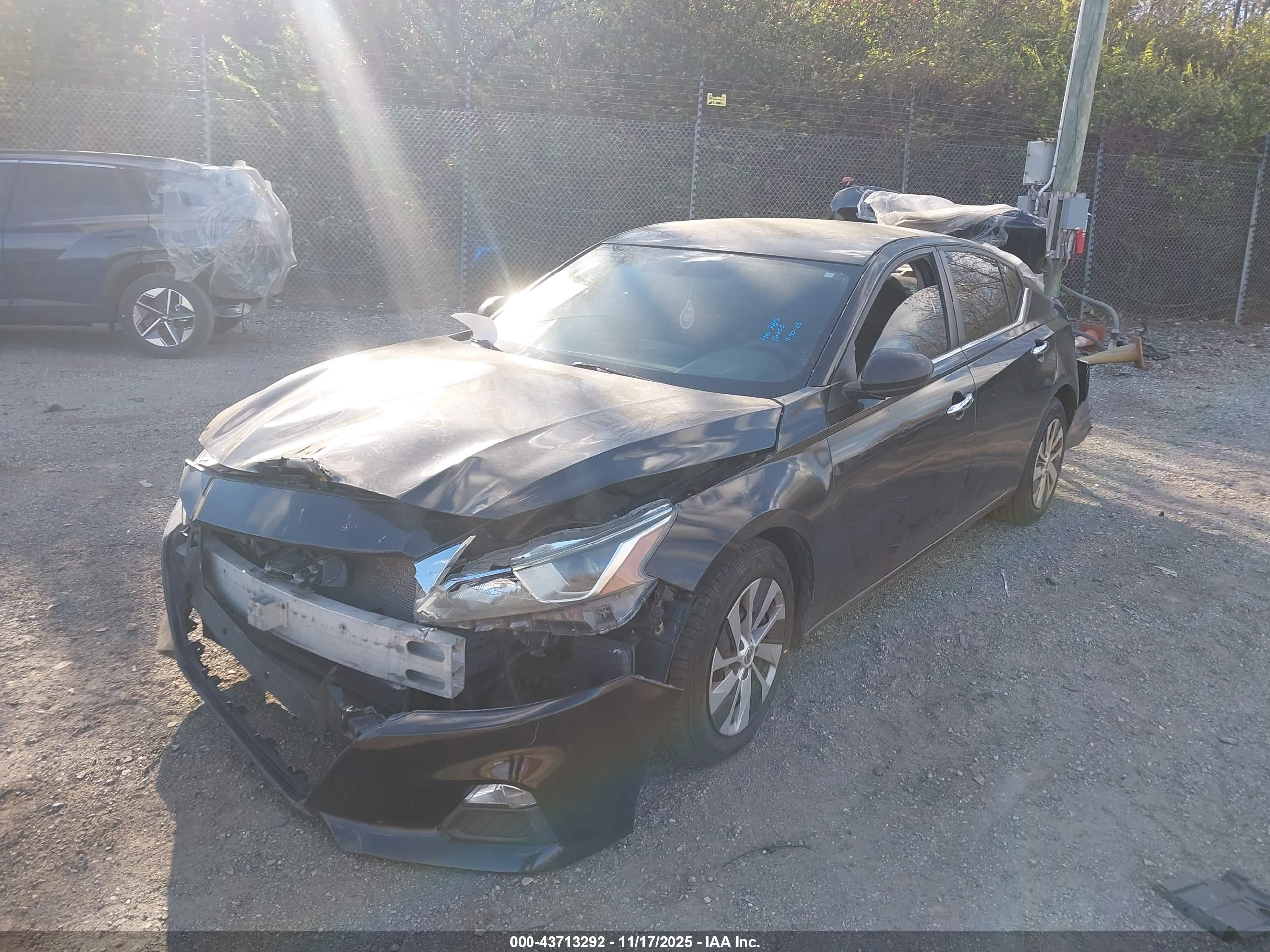 NISSAN ALTIMA image 2