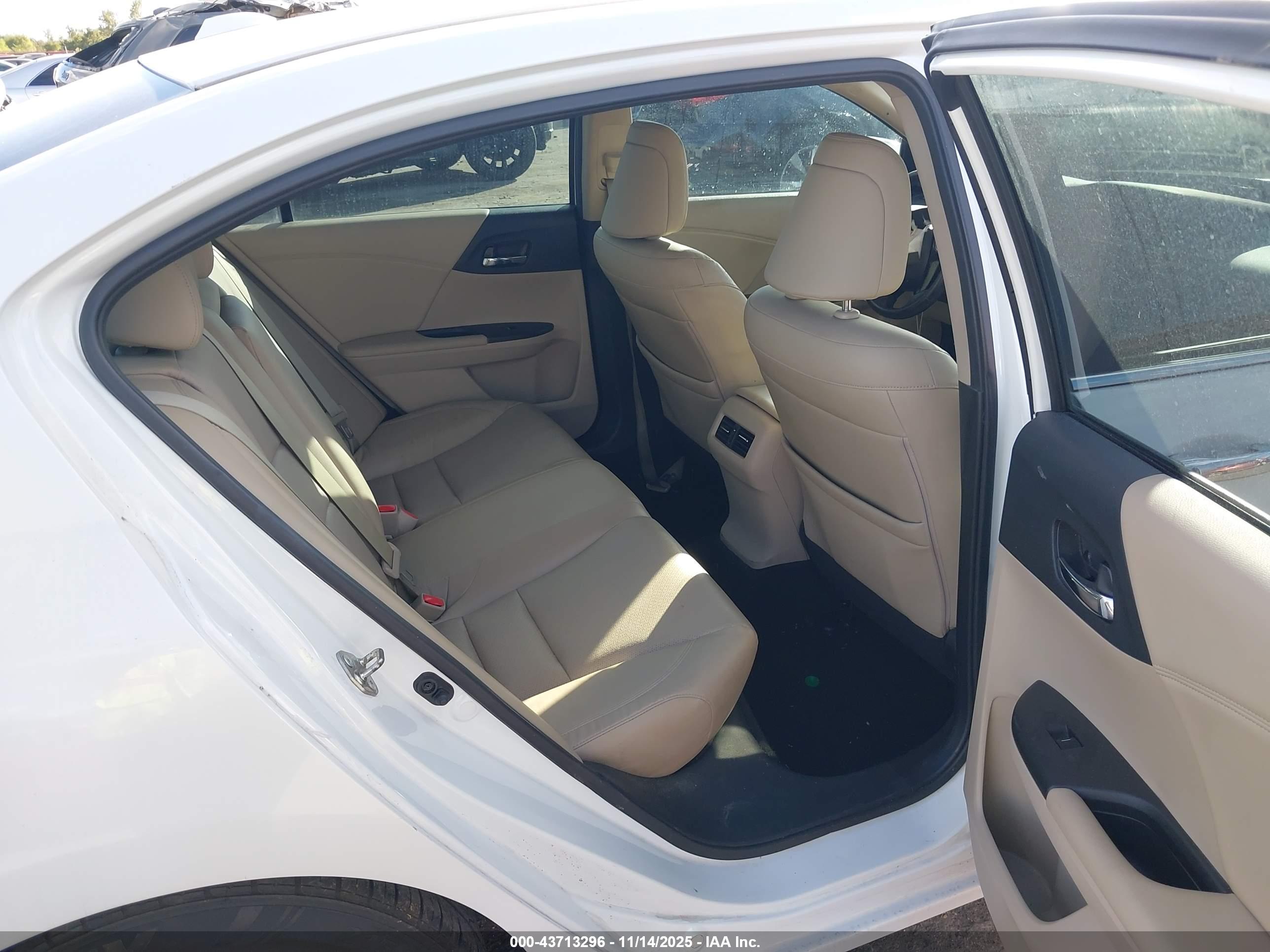HONDA ACCORD image 8