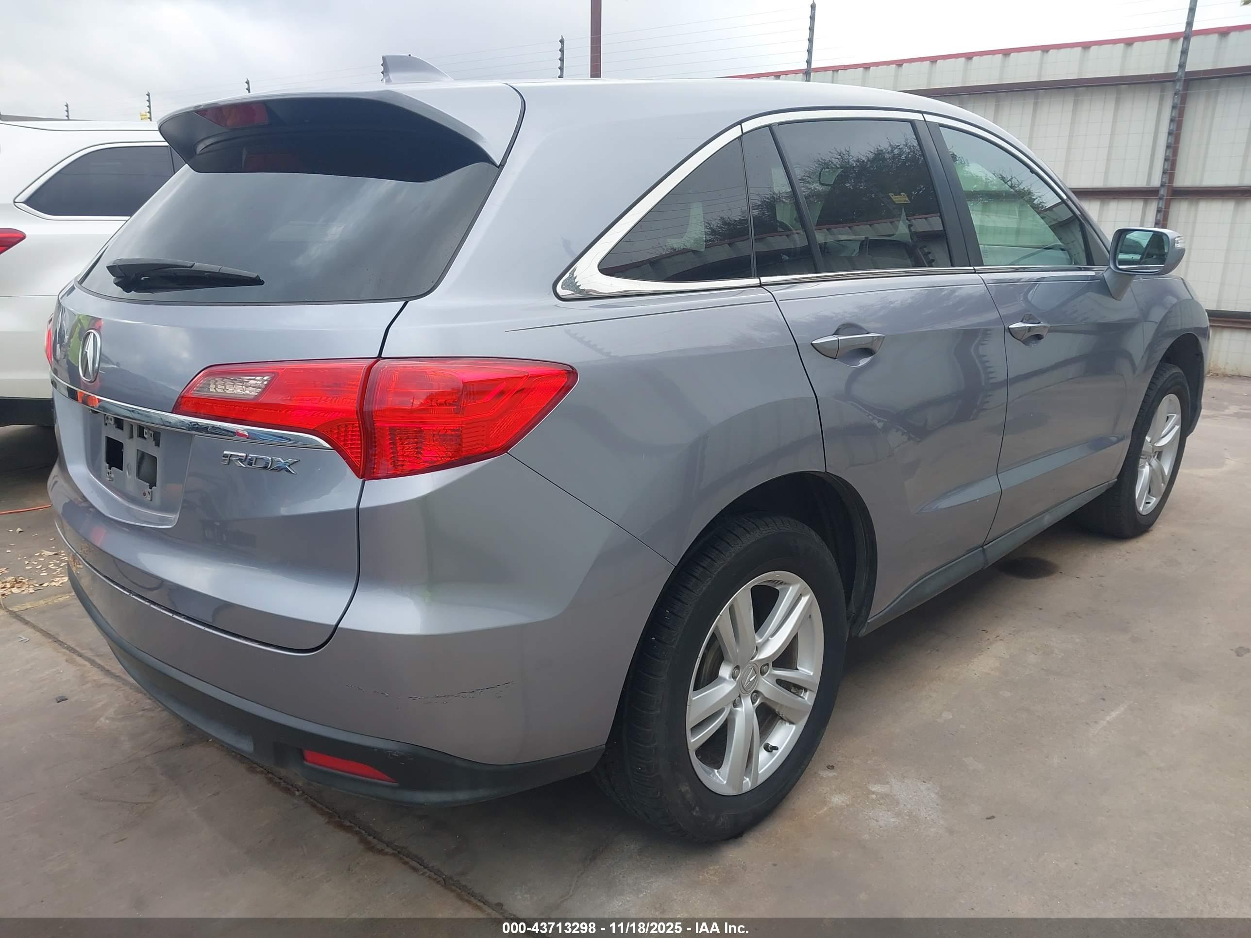 ACURA RDX image 4