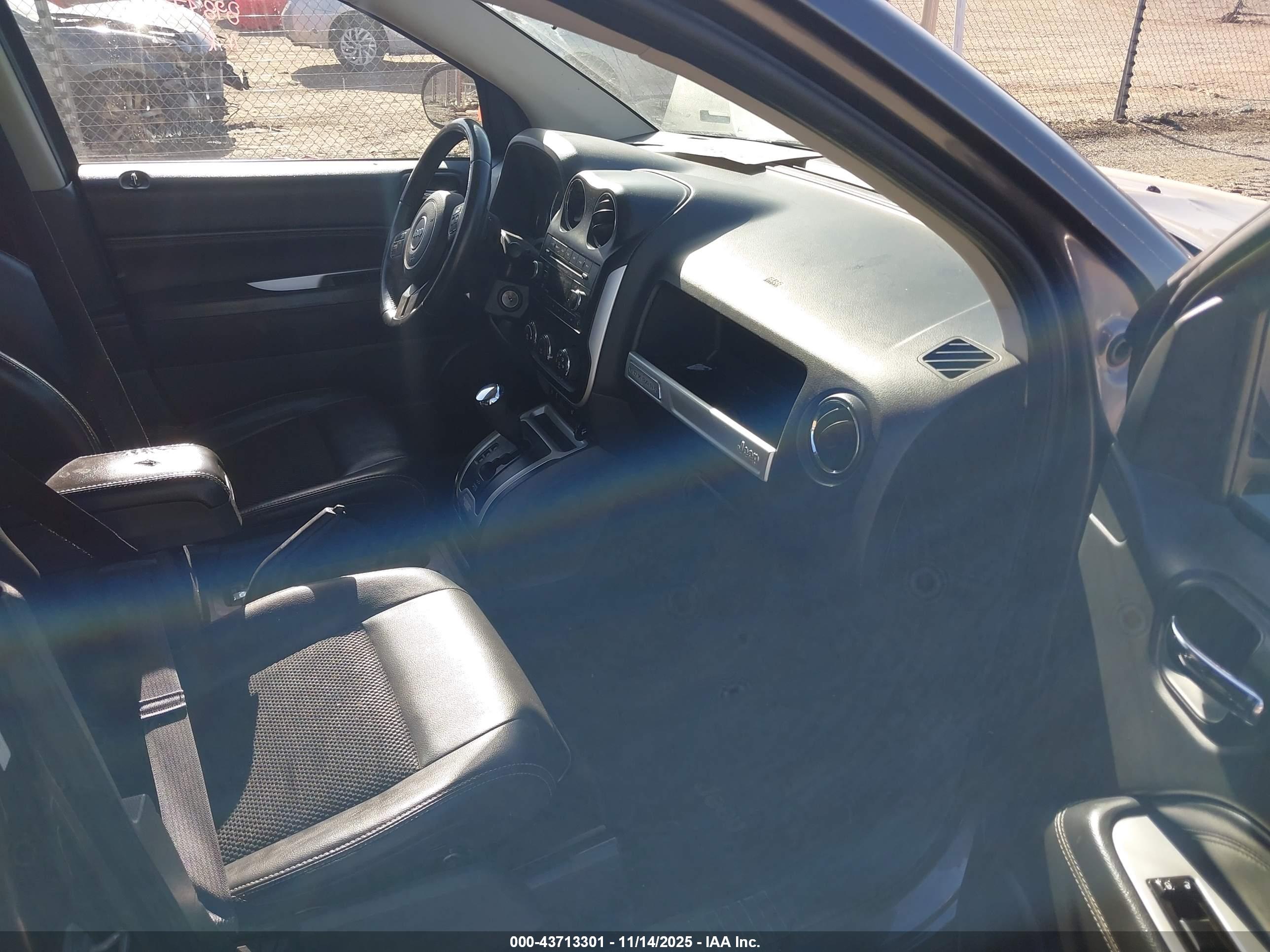 JEEP COMPASS image 5
