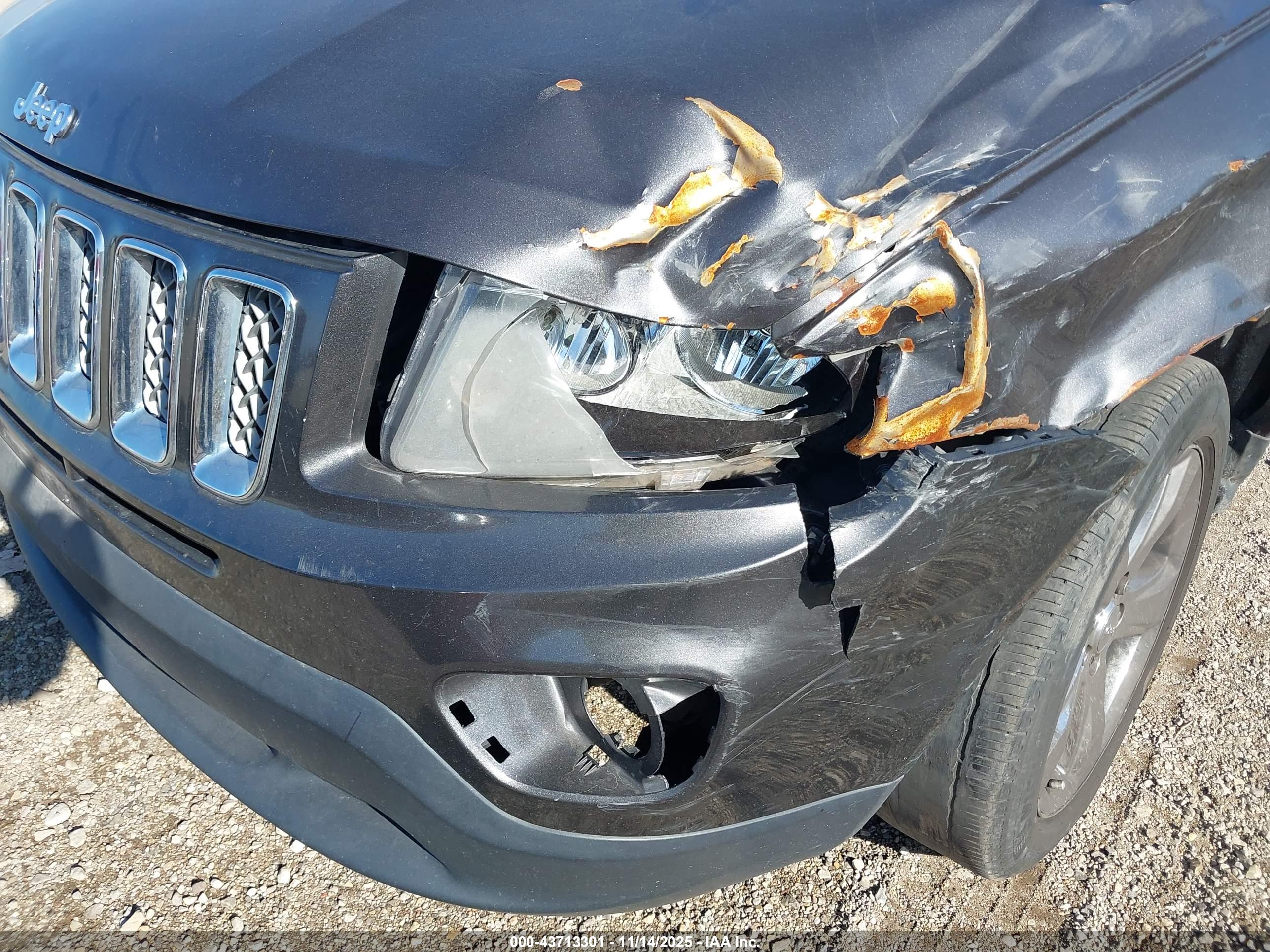 JEEP COMPASS image 6