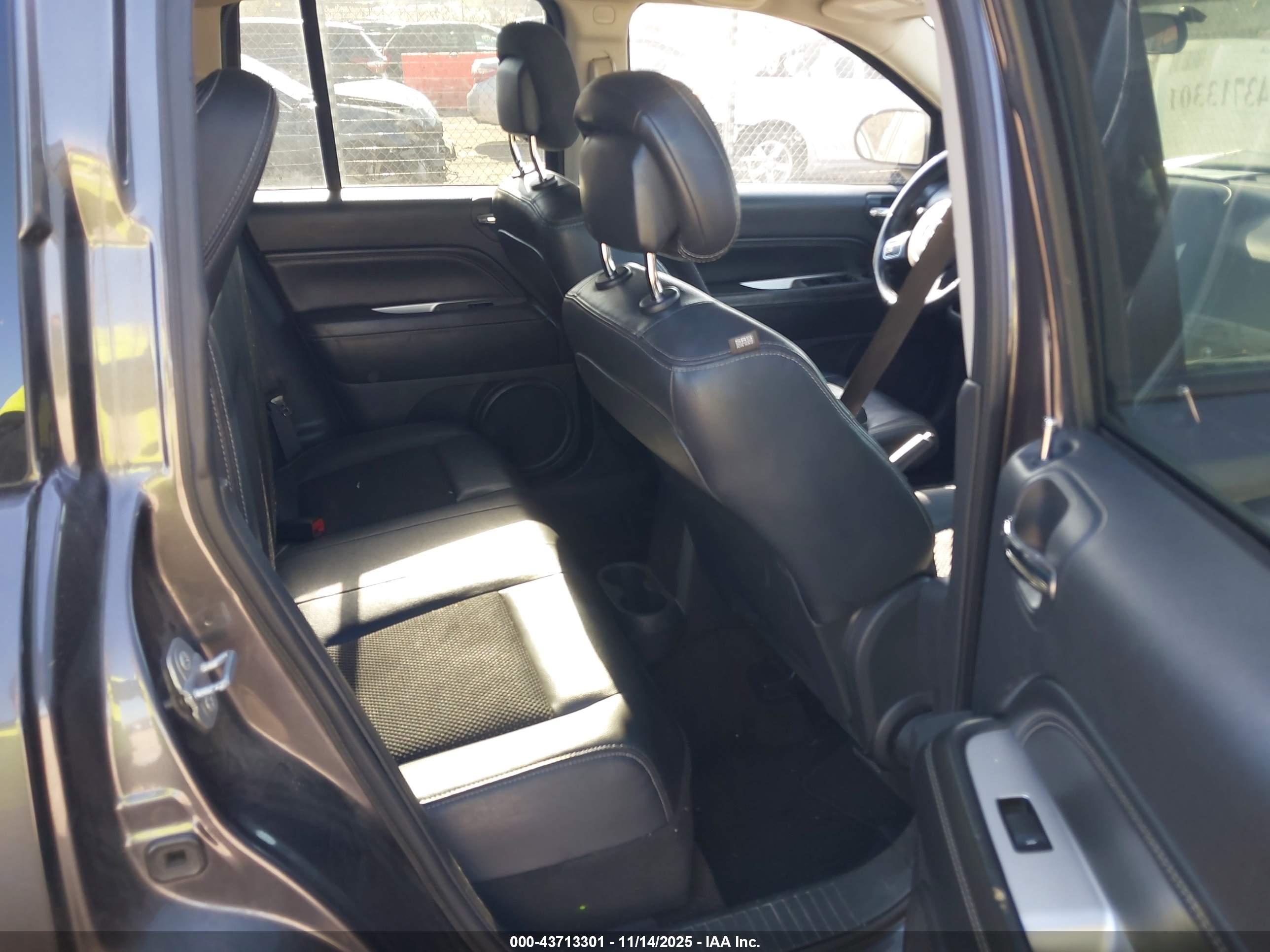 JEEP COMPASS image 8
