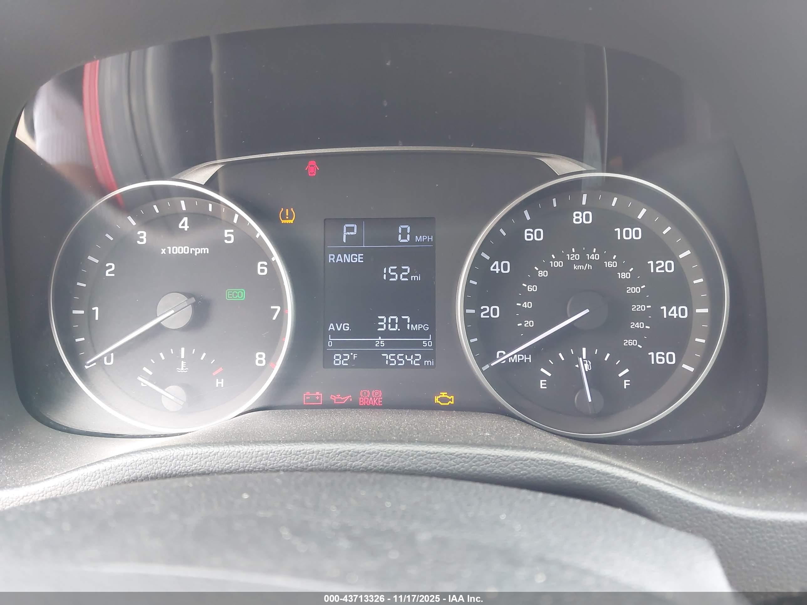 HYUNDAI ELANTRA image 7