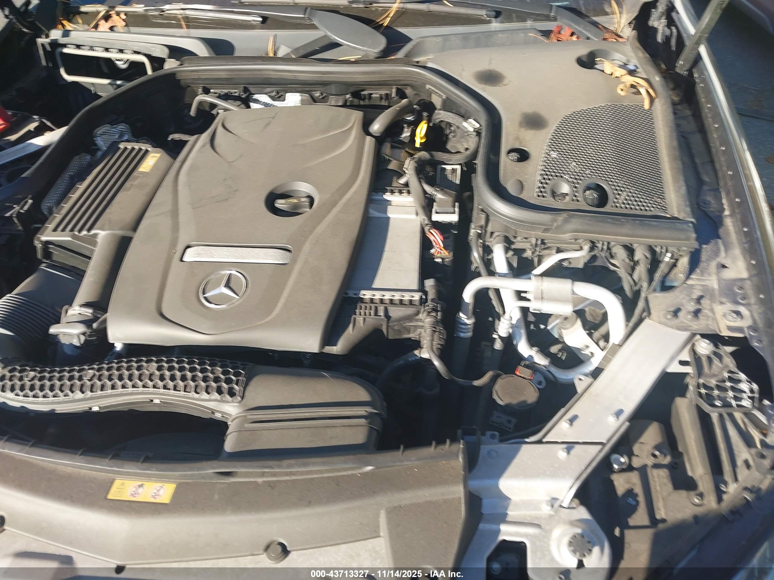 MERCEDES-BENZ E image 10