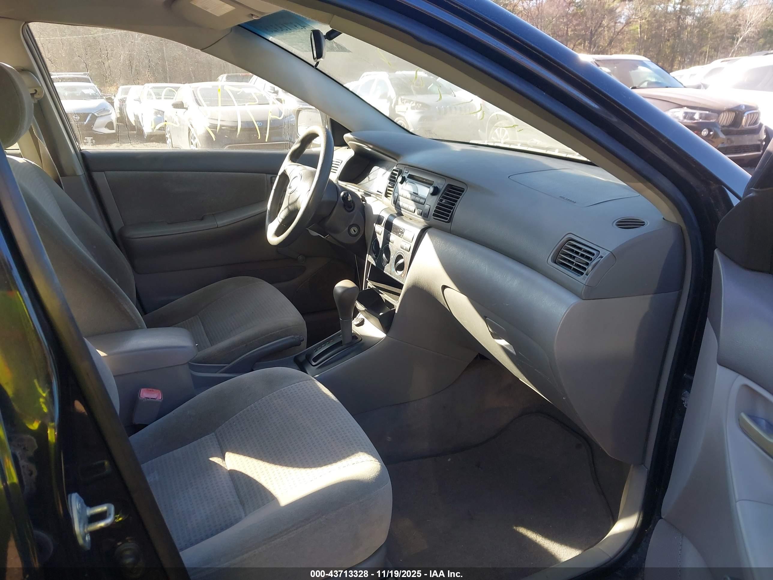 TOYOTA COROLLA image 5