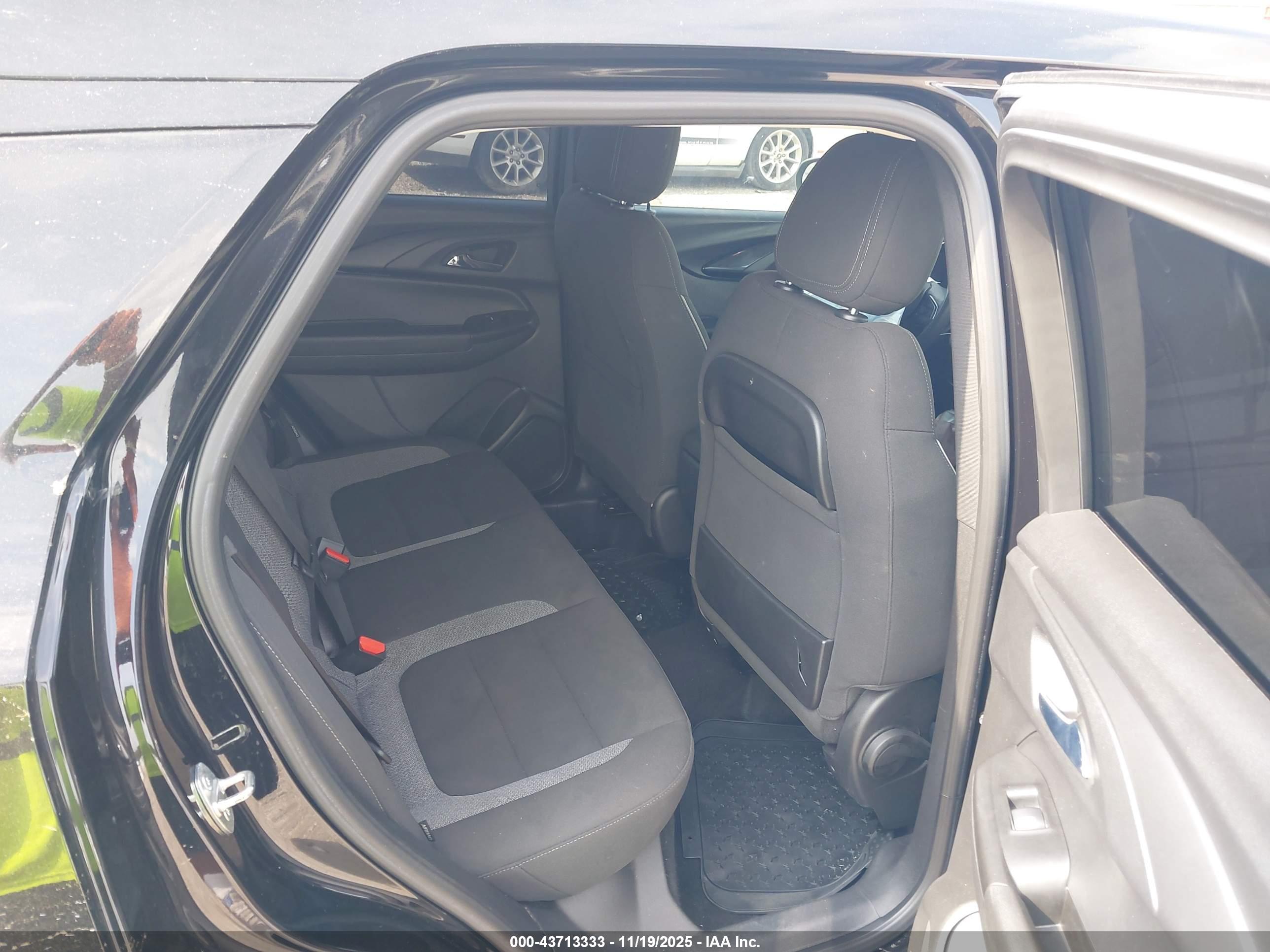 CHEVROLET TRAILBLAZER image 8