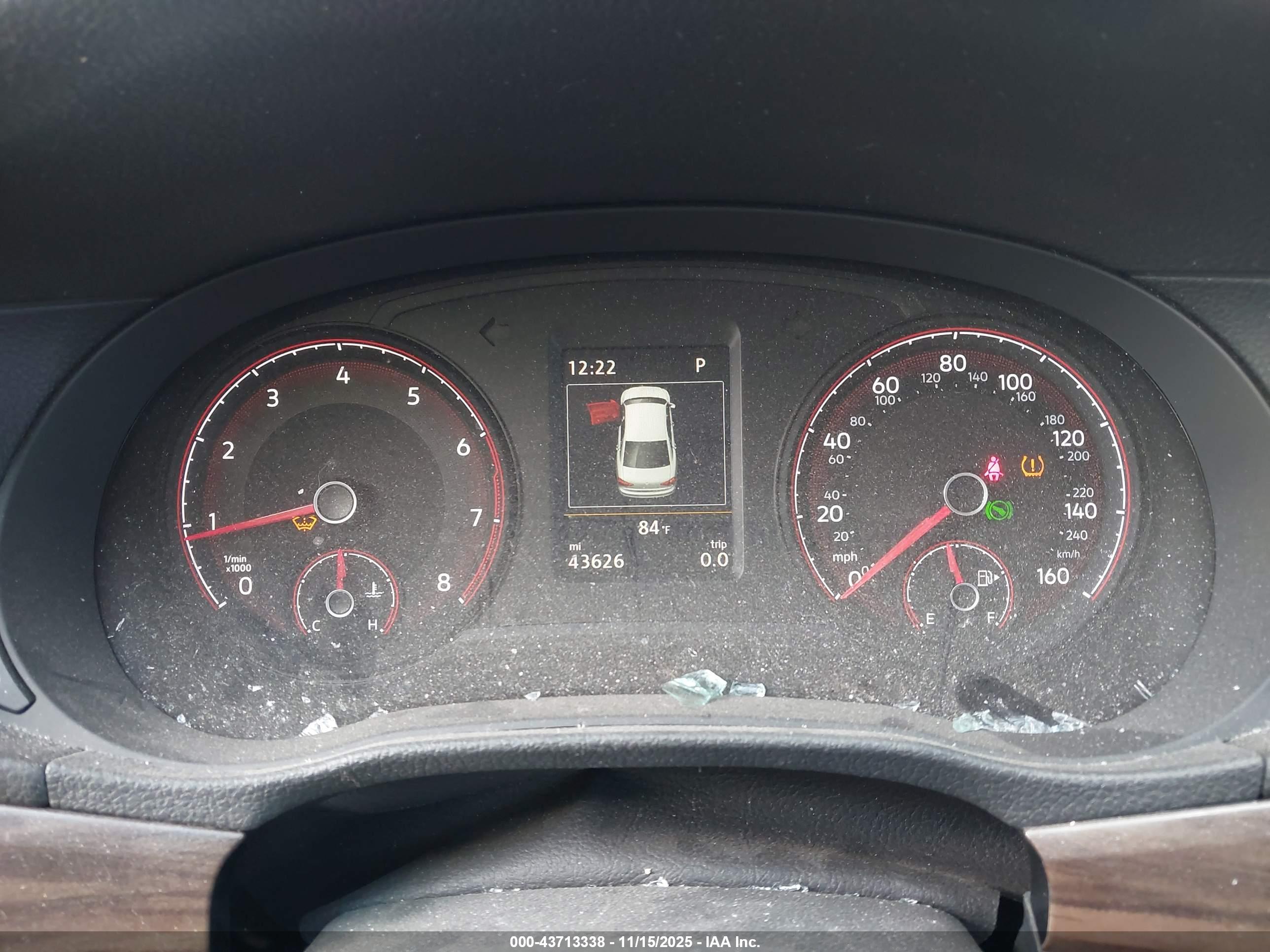 VOLKSWAGEN PASSAT image 7