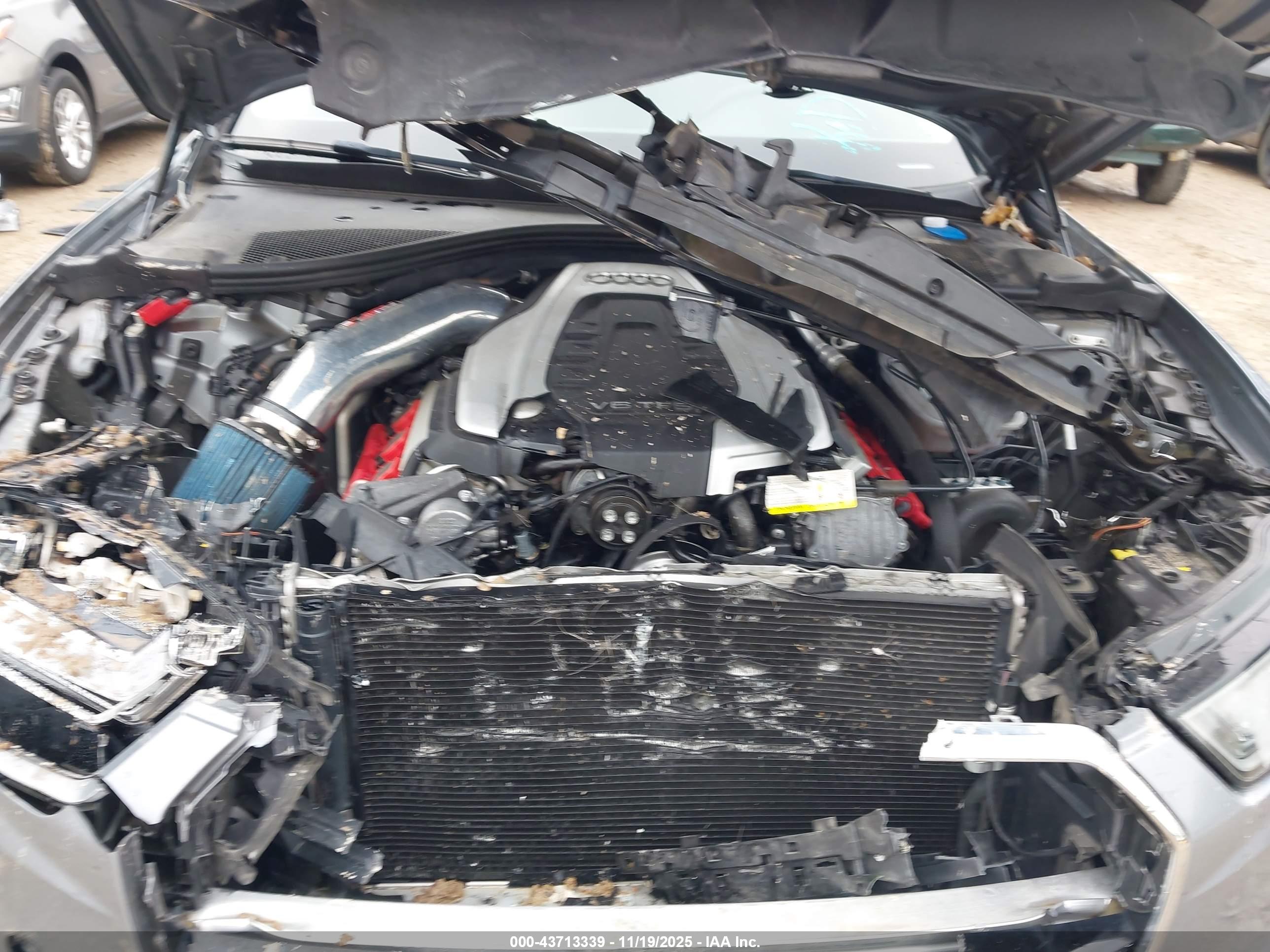 AUDI A6 image 10