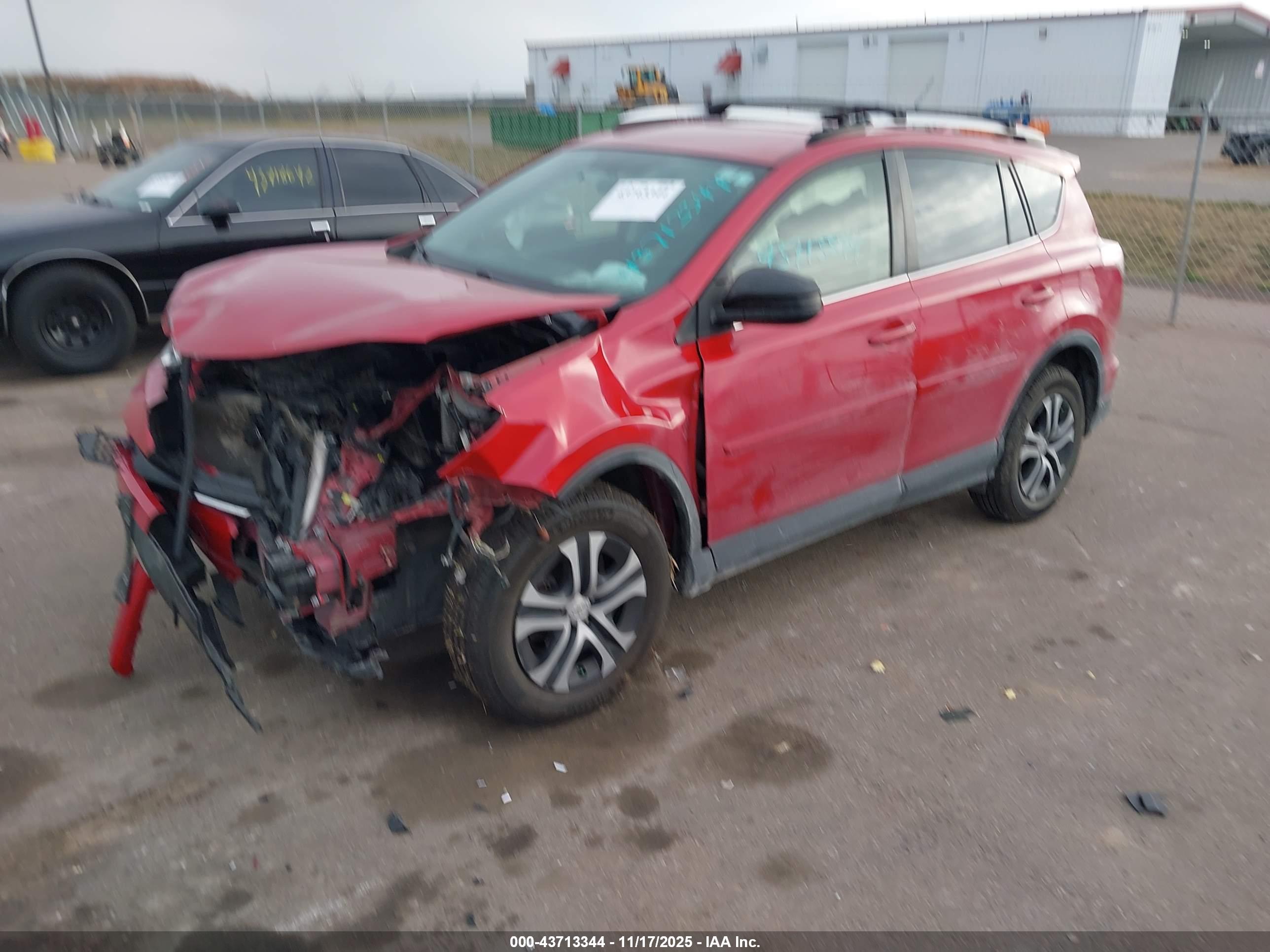 TOYOTA RAV4 image 2