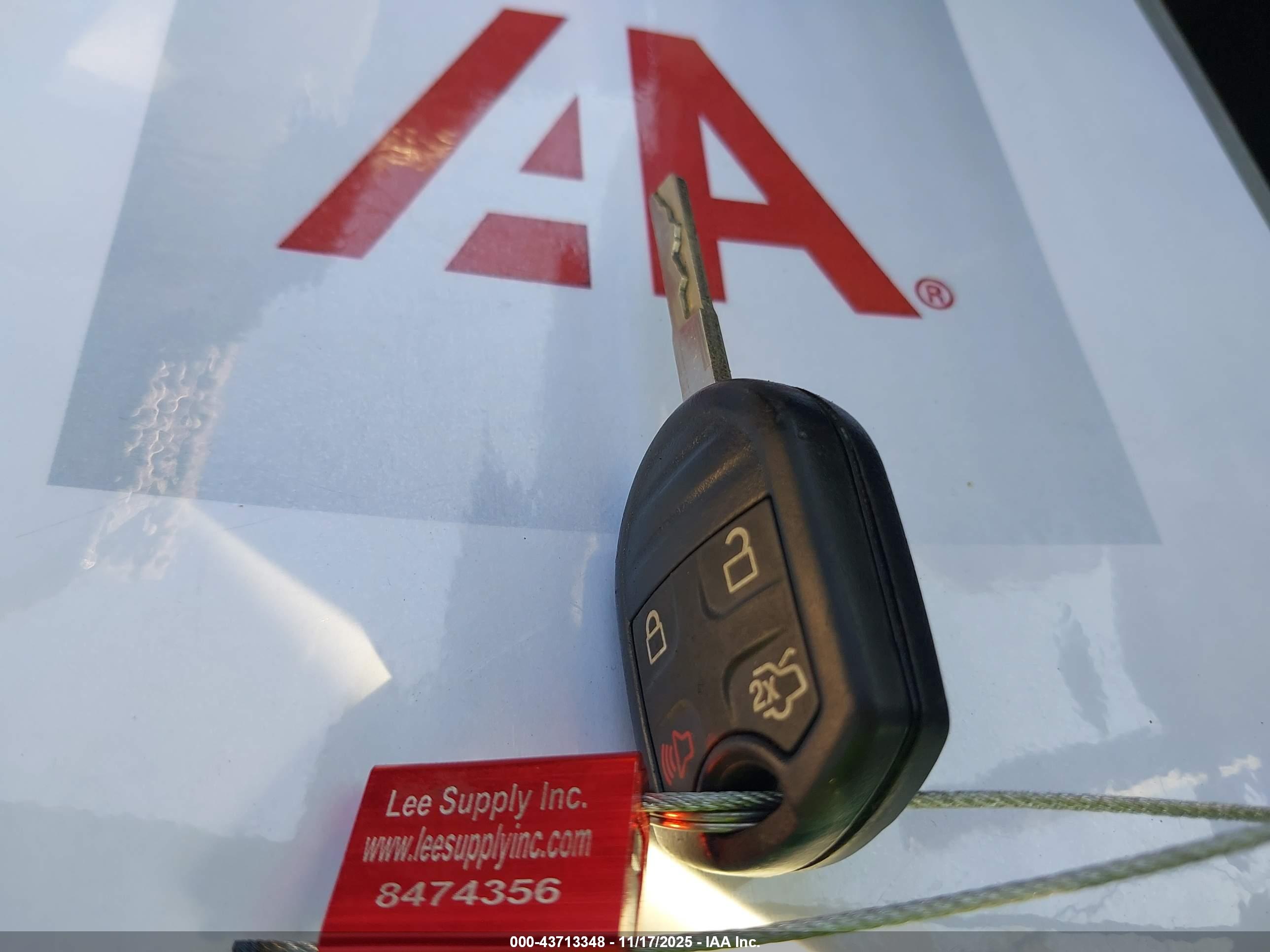 FORD FIESTA image 11