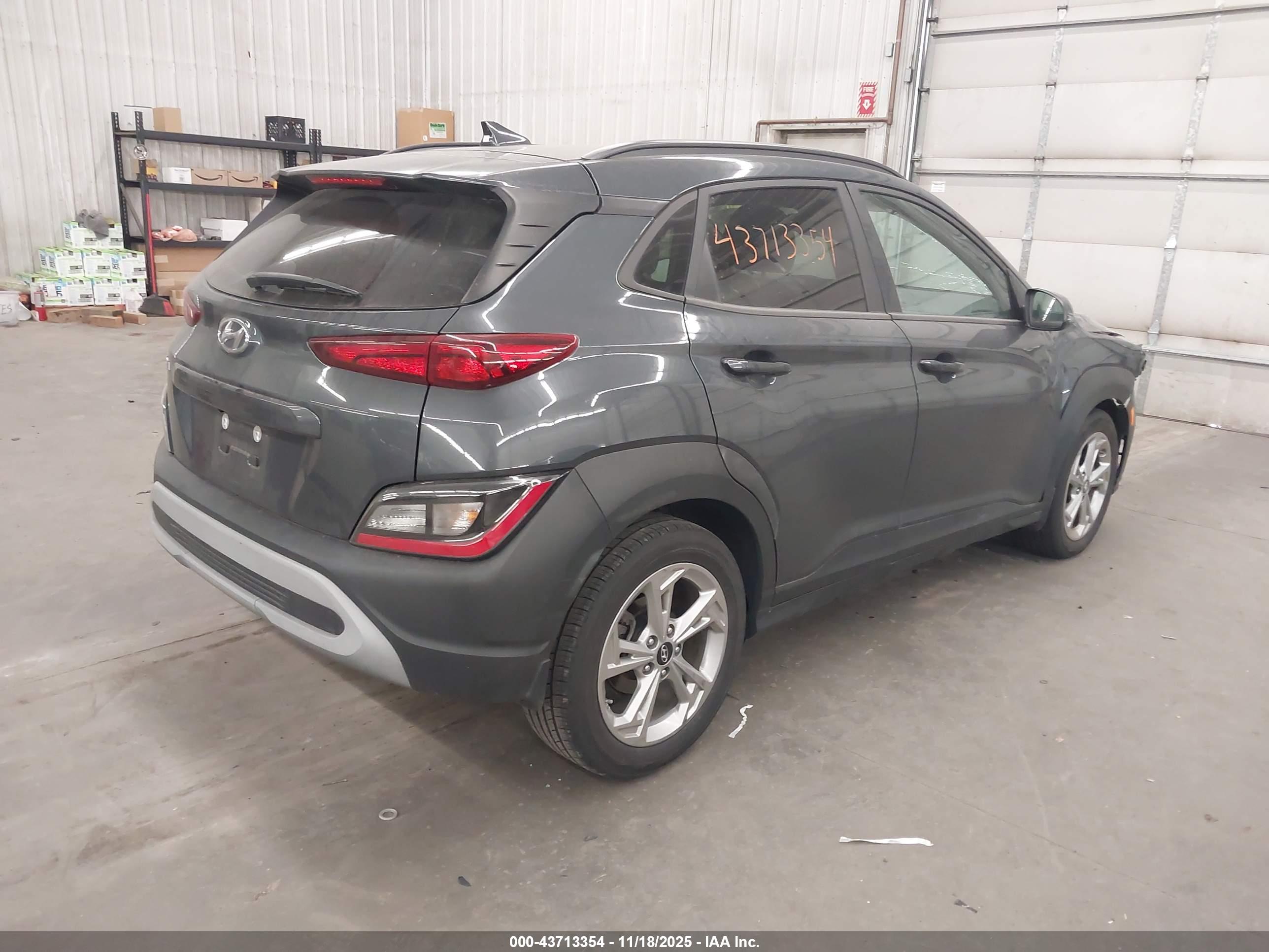 HYUNDAI KONA image 4