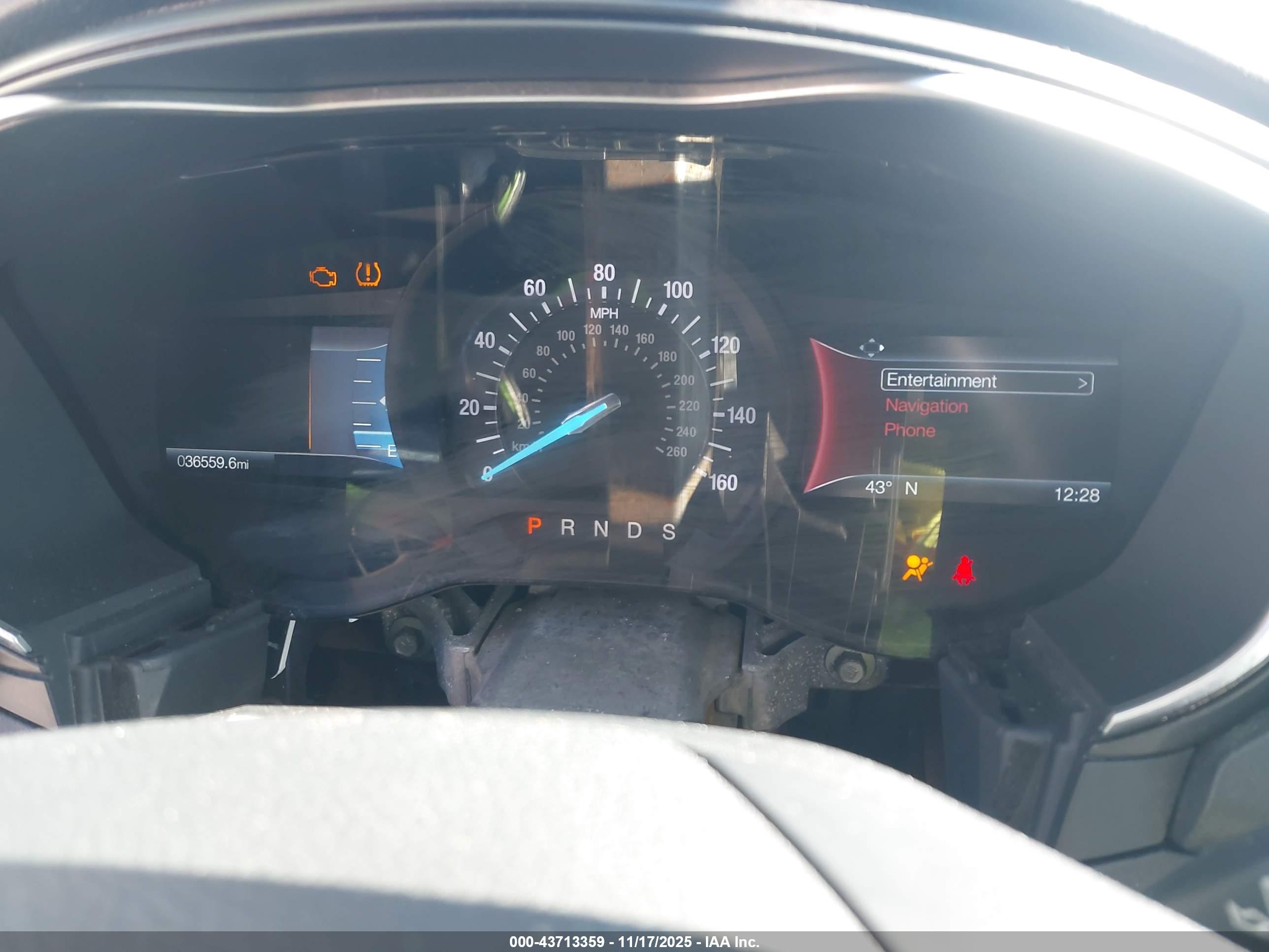 FORD FUSION image 7