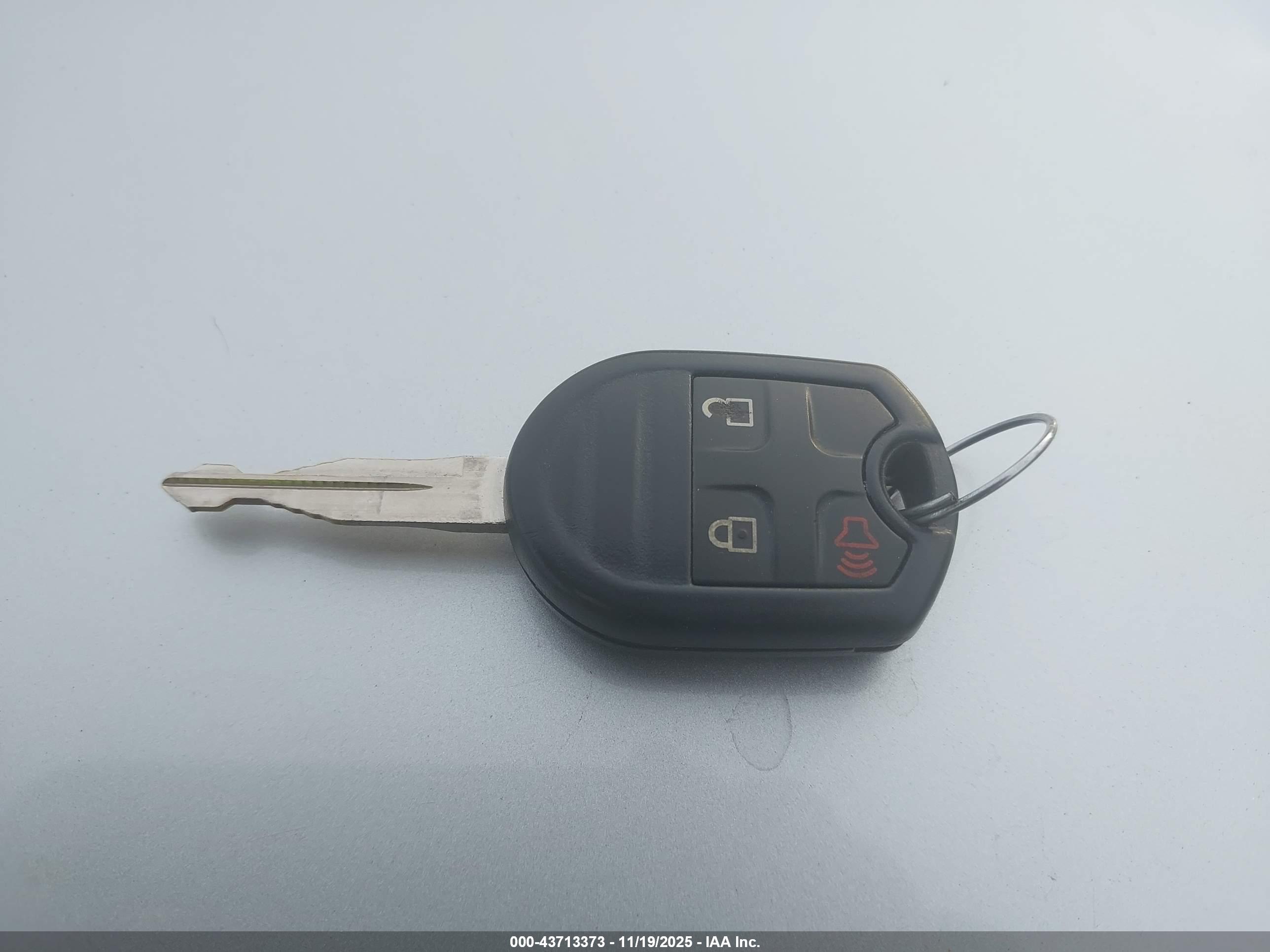 FORD EXPLORER image 11