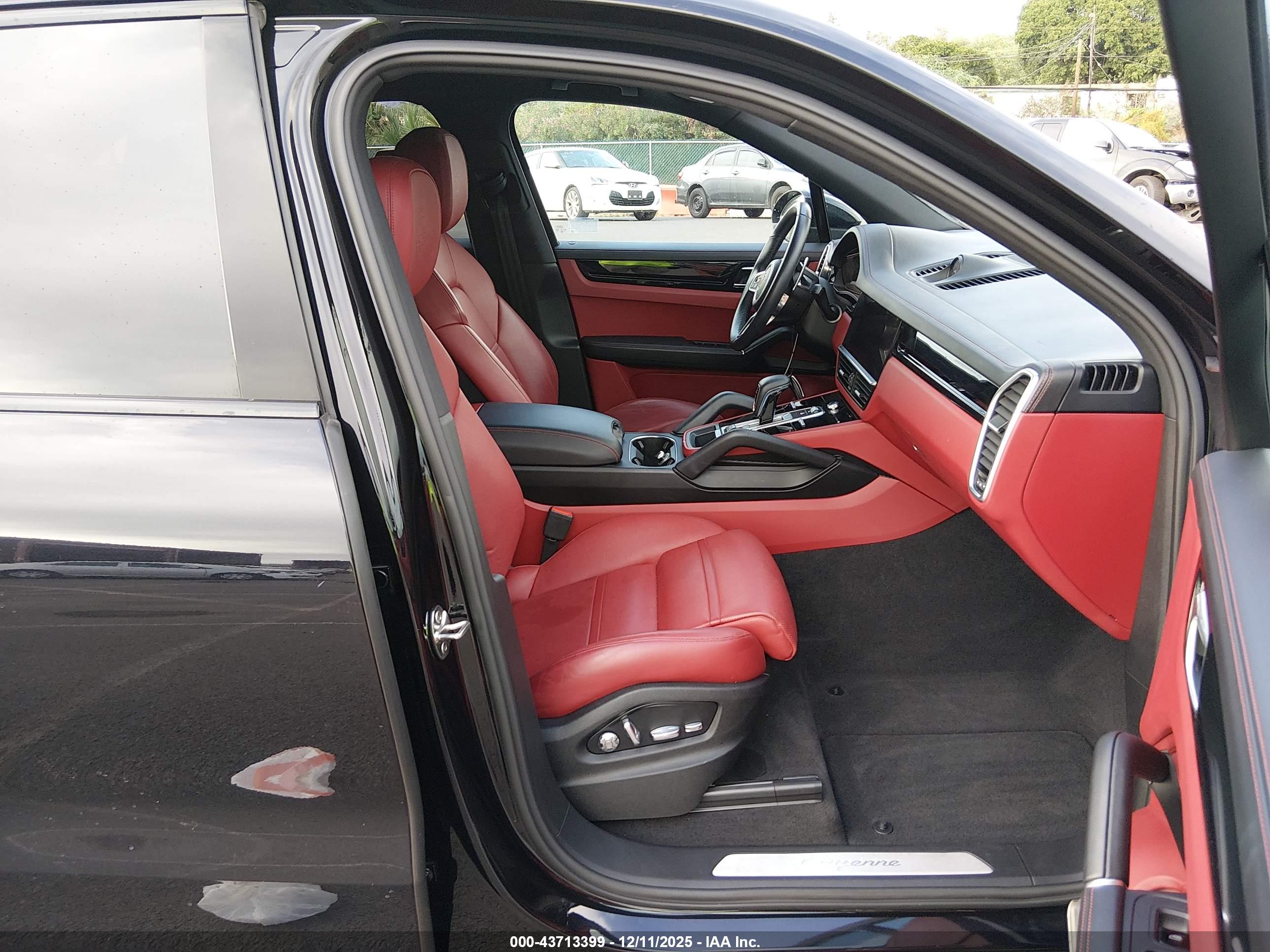PORSCHE CAYENNE image 5