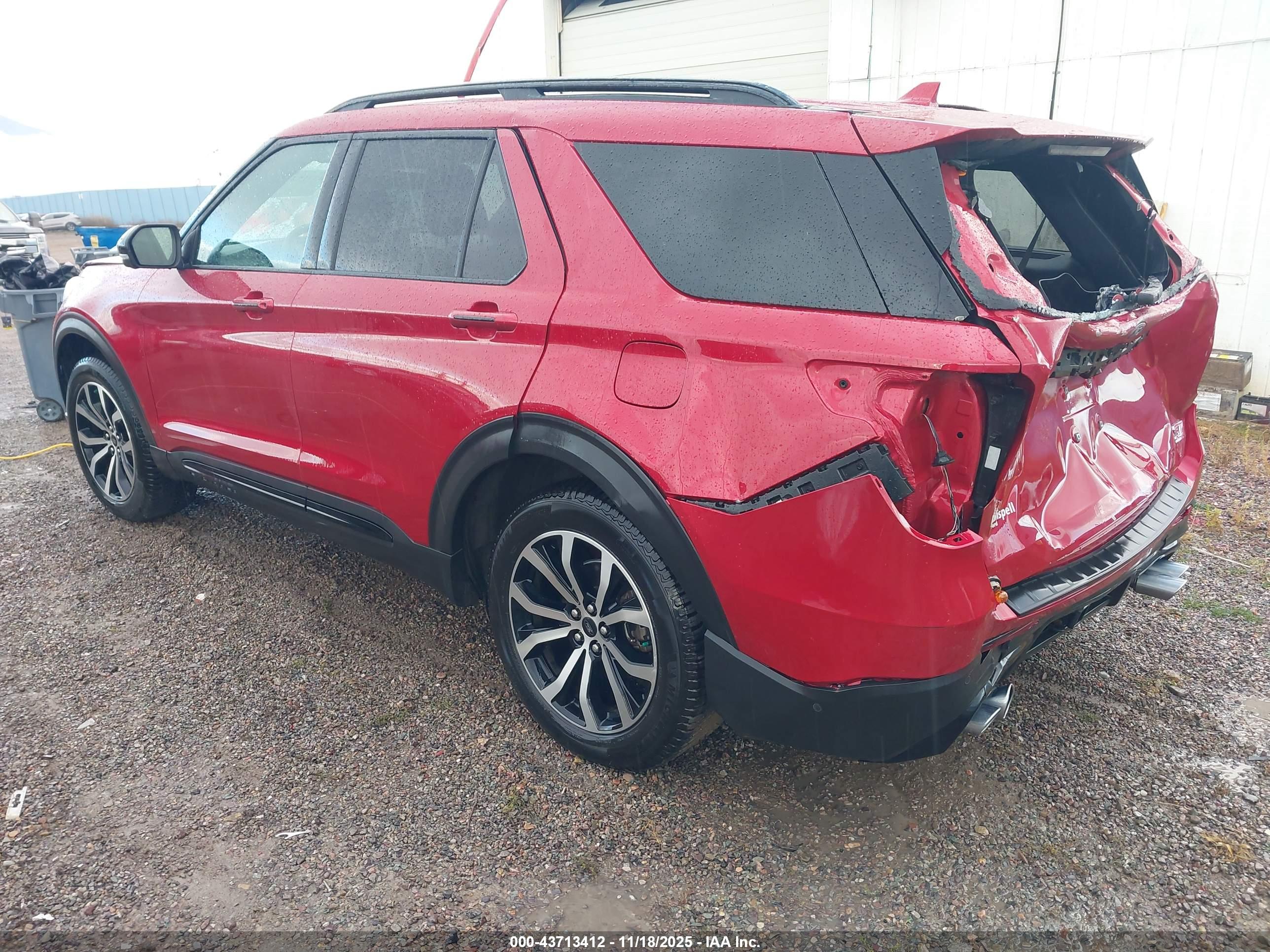 FORD EXPLORER image 3