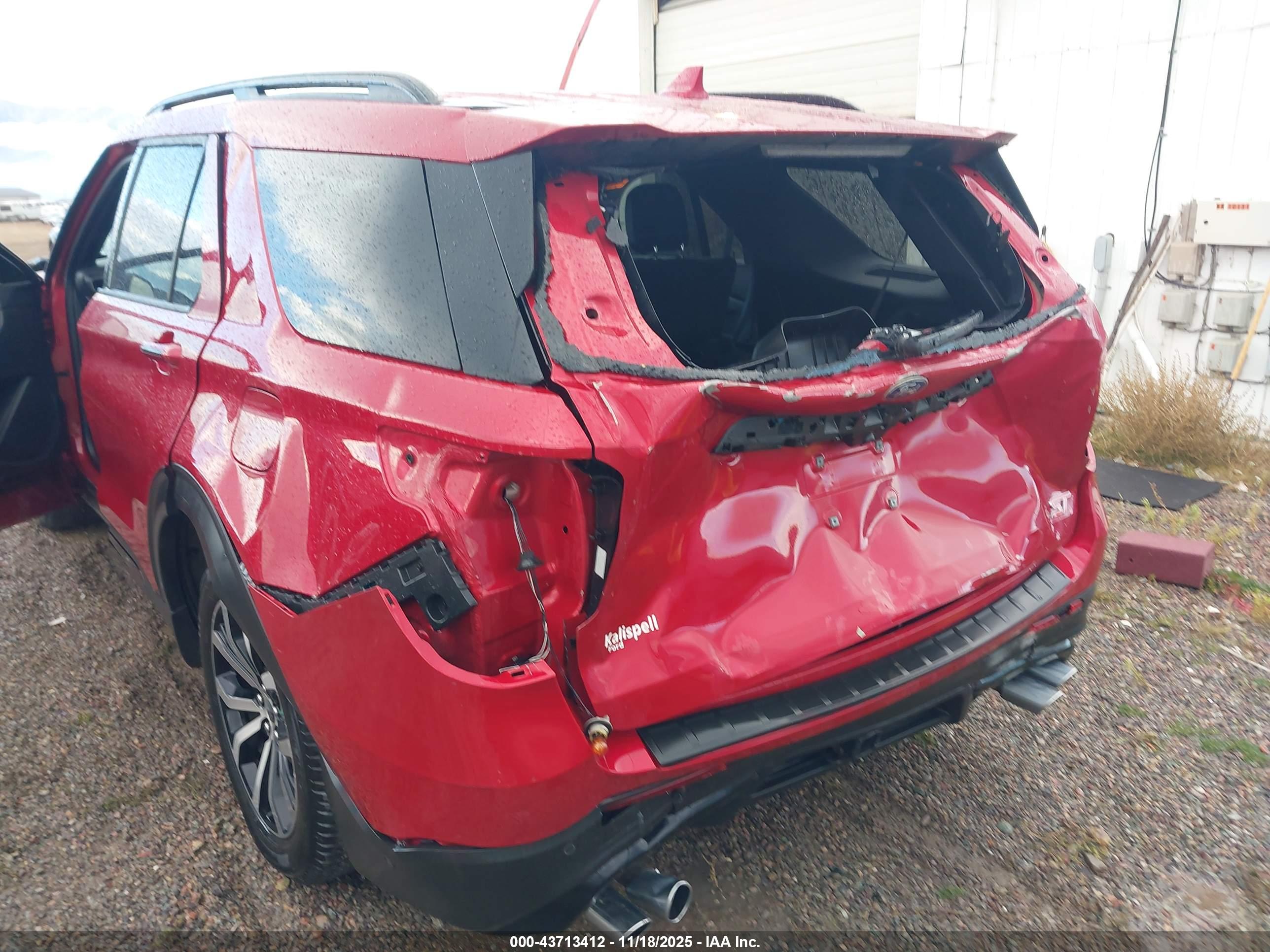 FORD EXPLORER image 6