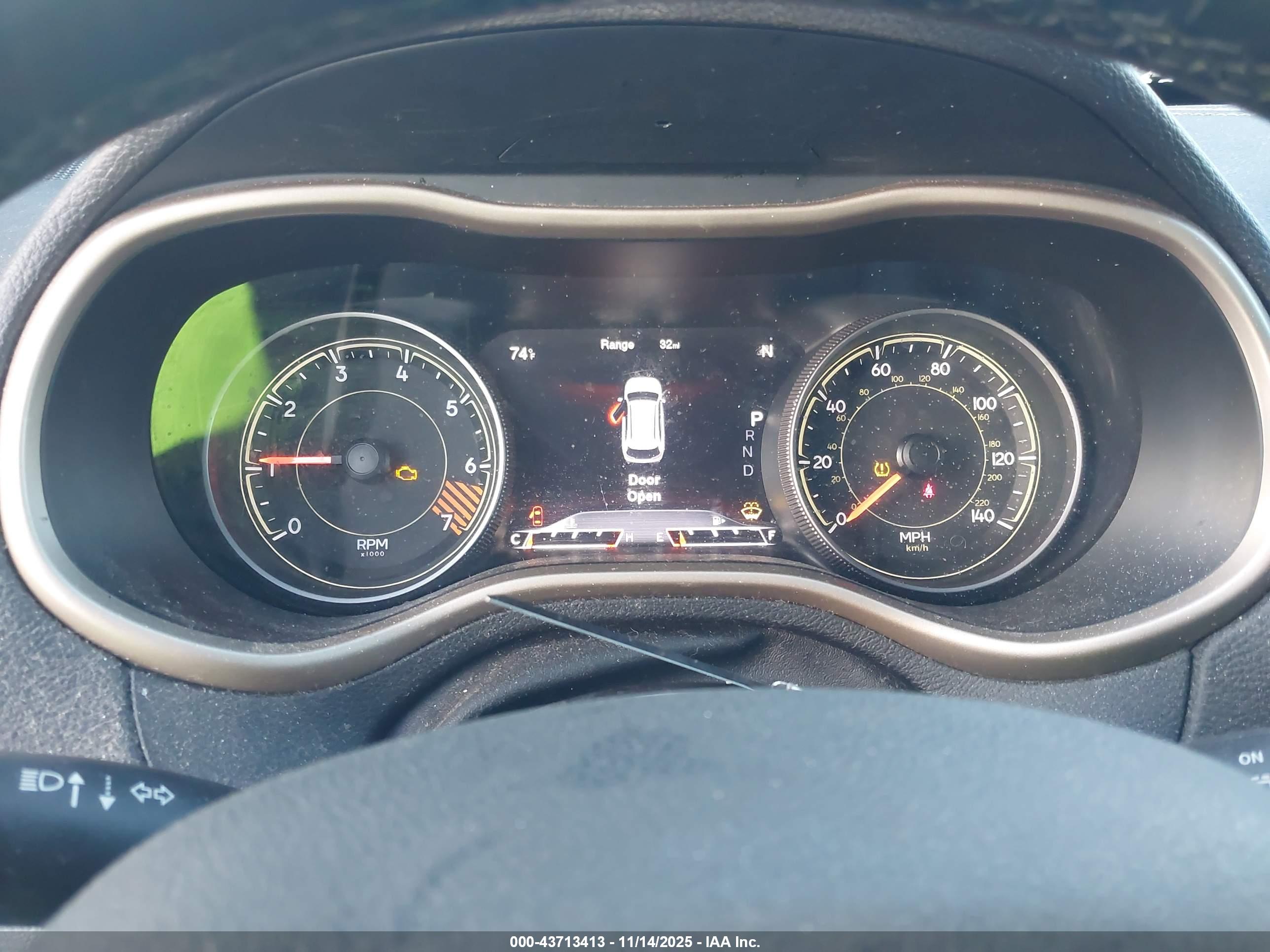 JEEP CHEROKEE image 7