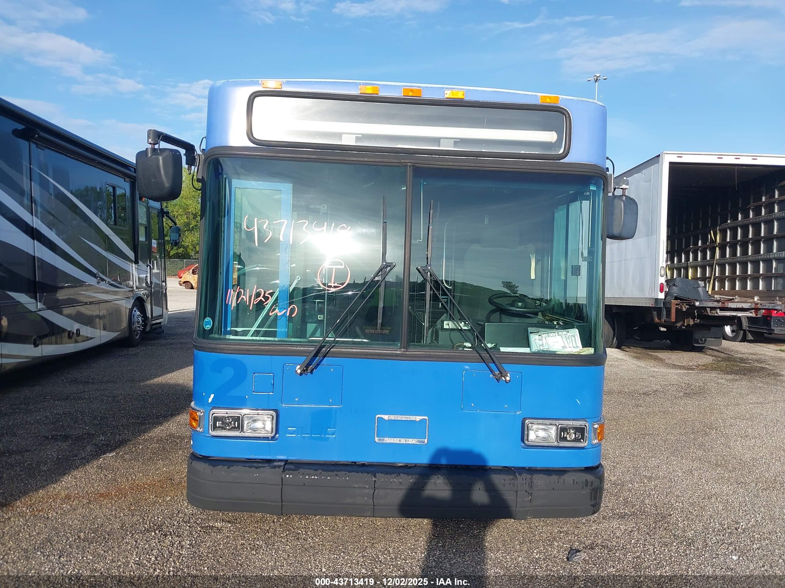 GILLIG TRANSIT image 6