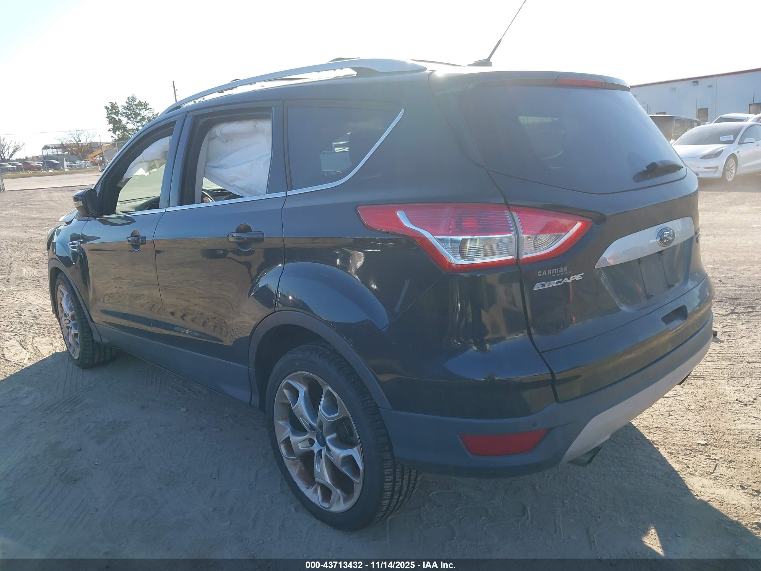 FORD ESCAPE image 3
