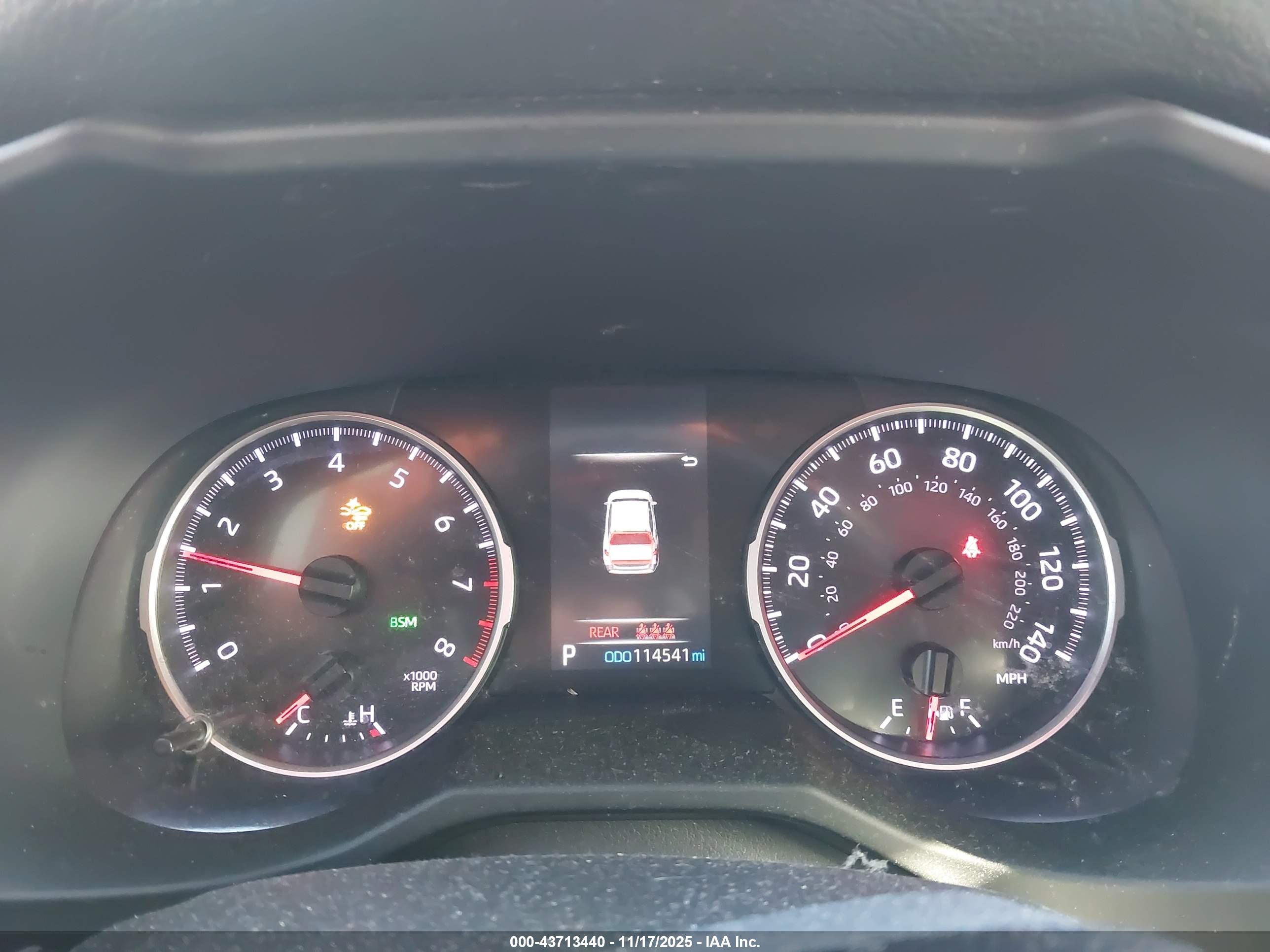 TOYOTA RAV4 image 7
