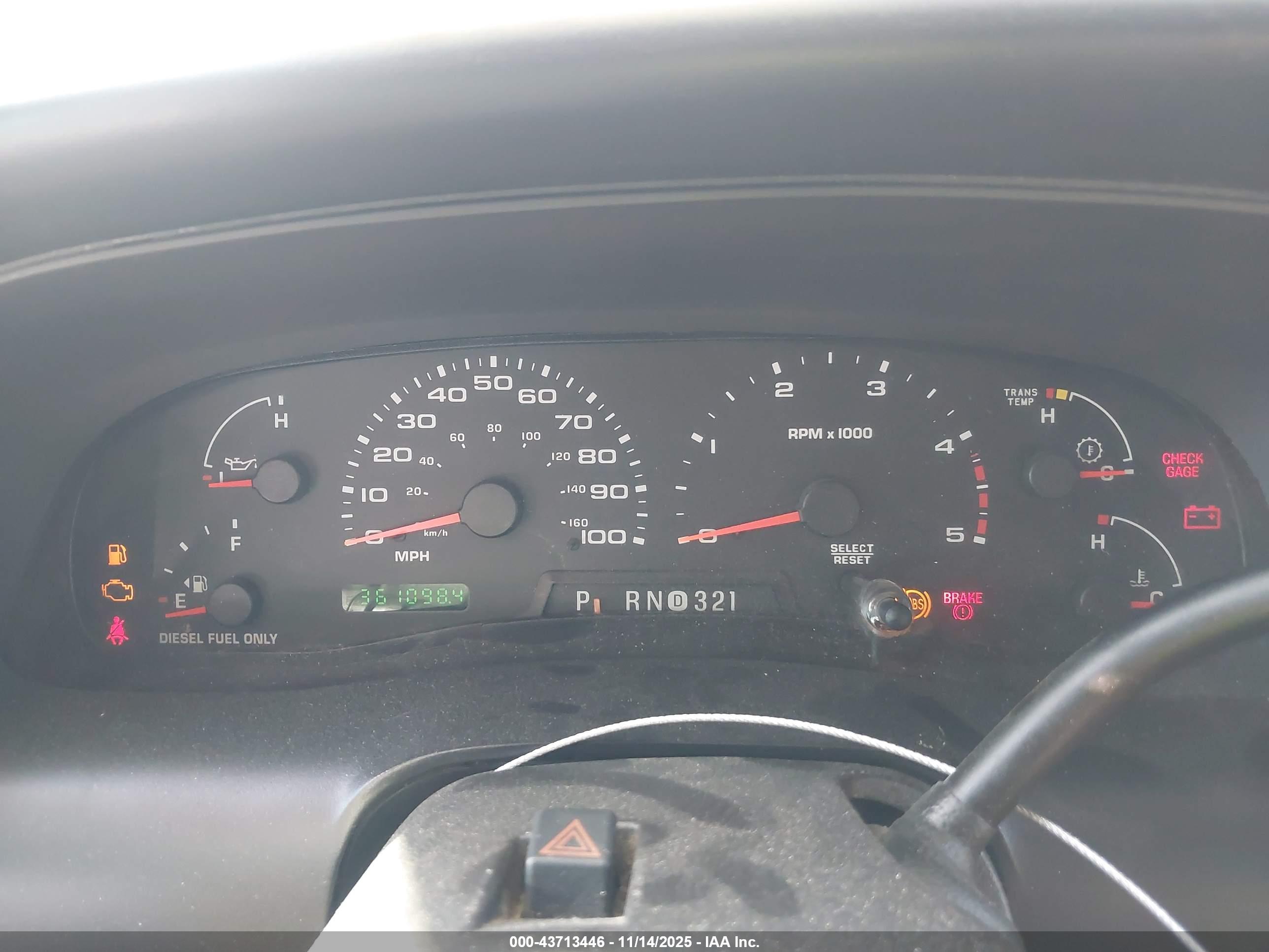 FORD EXCURSION image 7