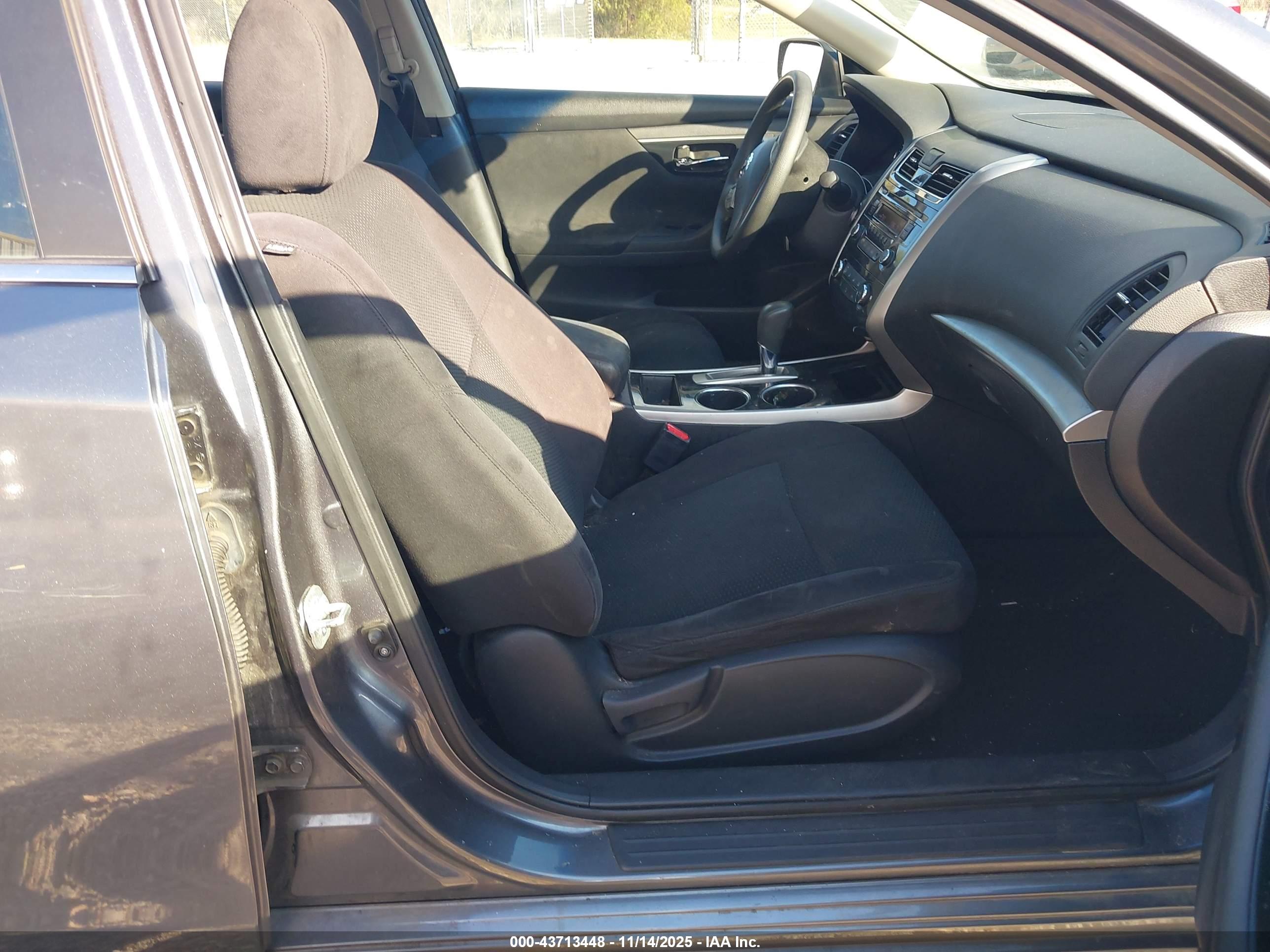 NISSAN ALTIMA image 5