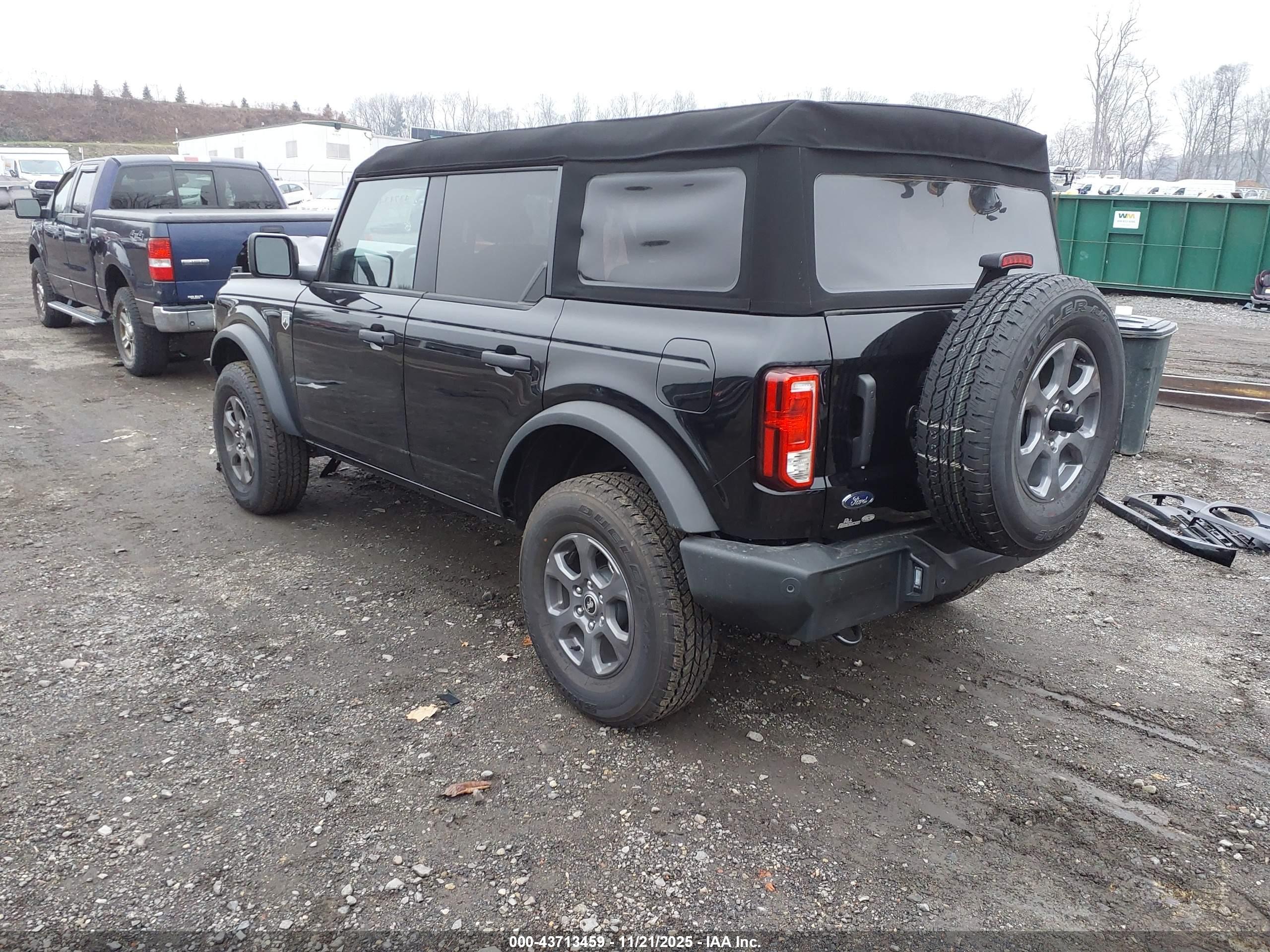 FORD BRONCO image 3