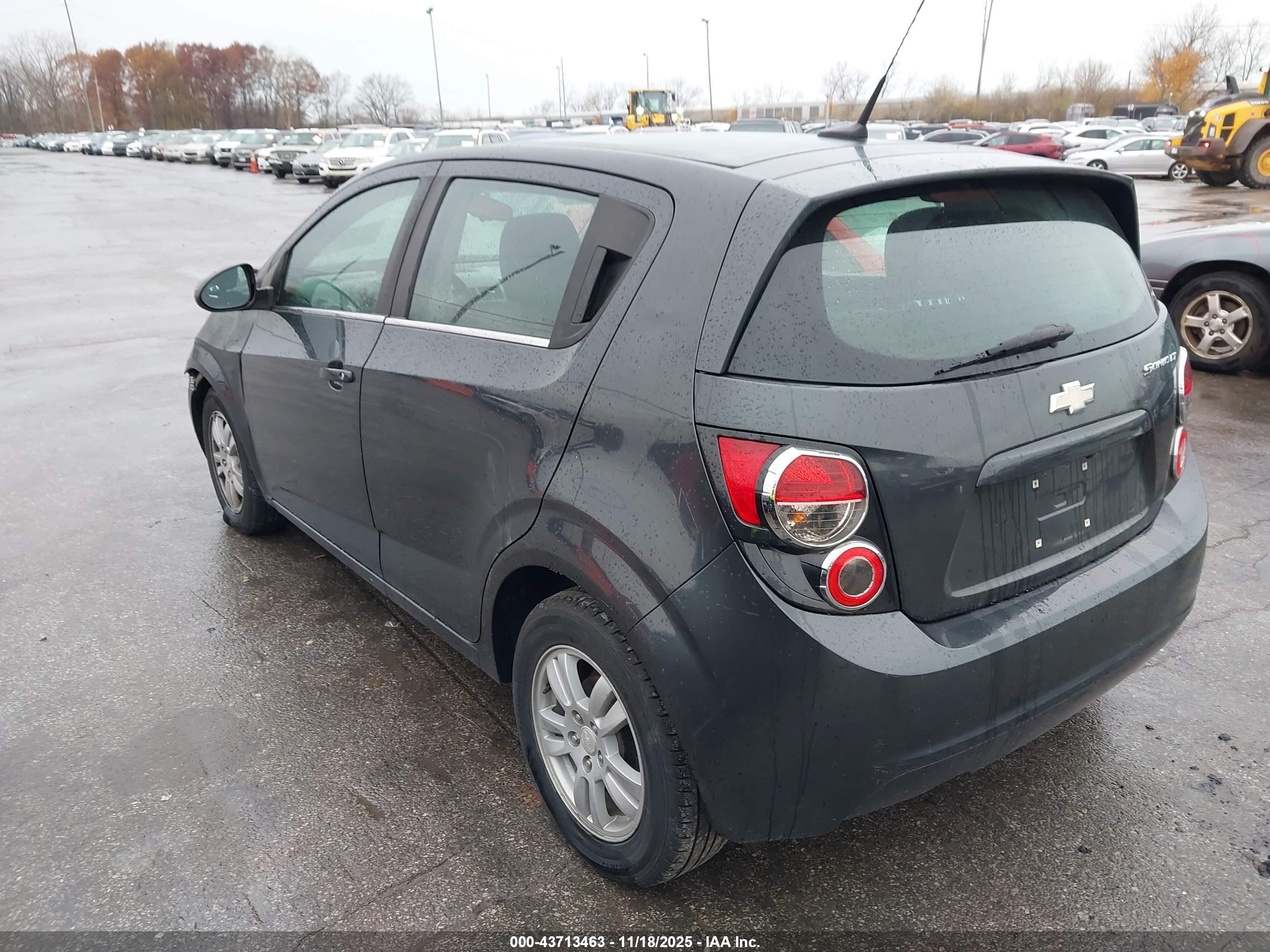 CHEVROLET SONIC image 3