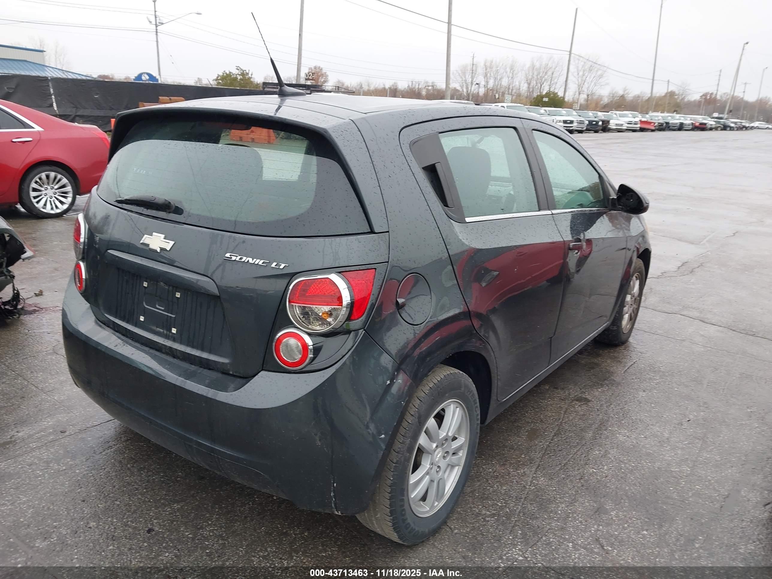 CHEVROLET SONIC image 4