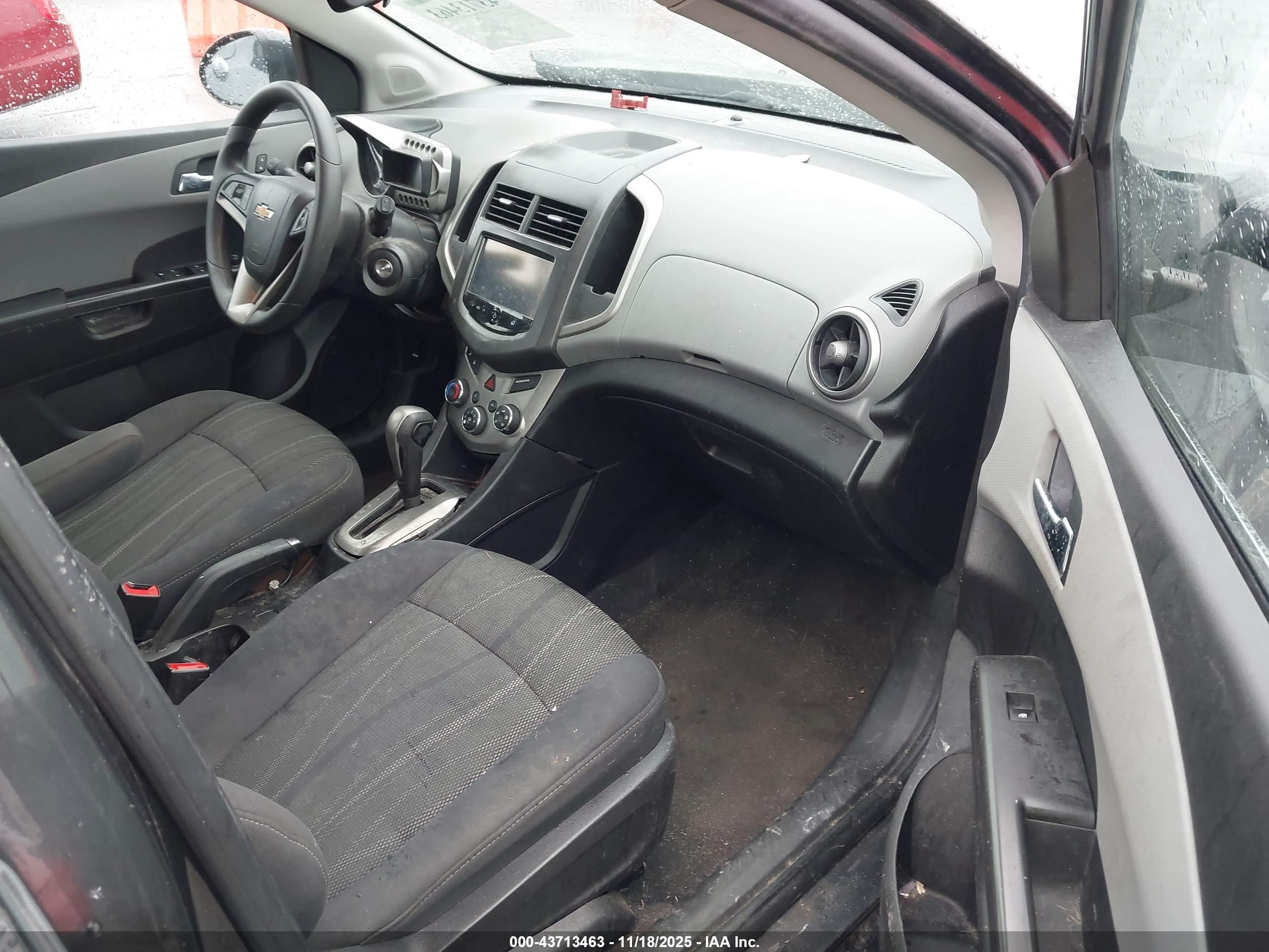 CHEVROLET SONIC image 5