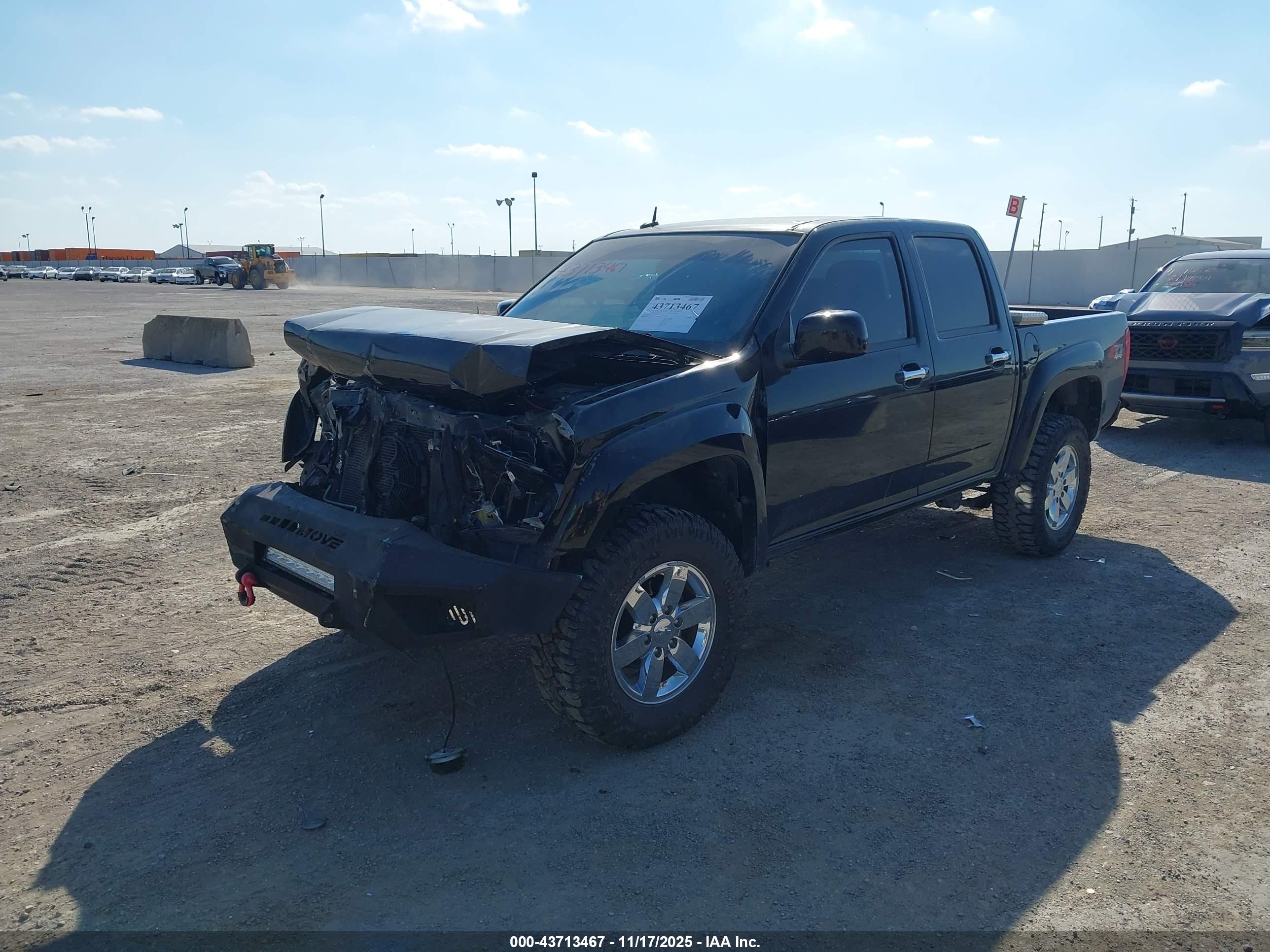 CHEVROLET COLORADO image 2