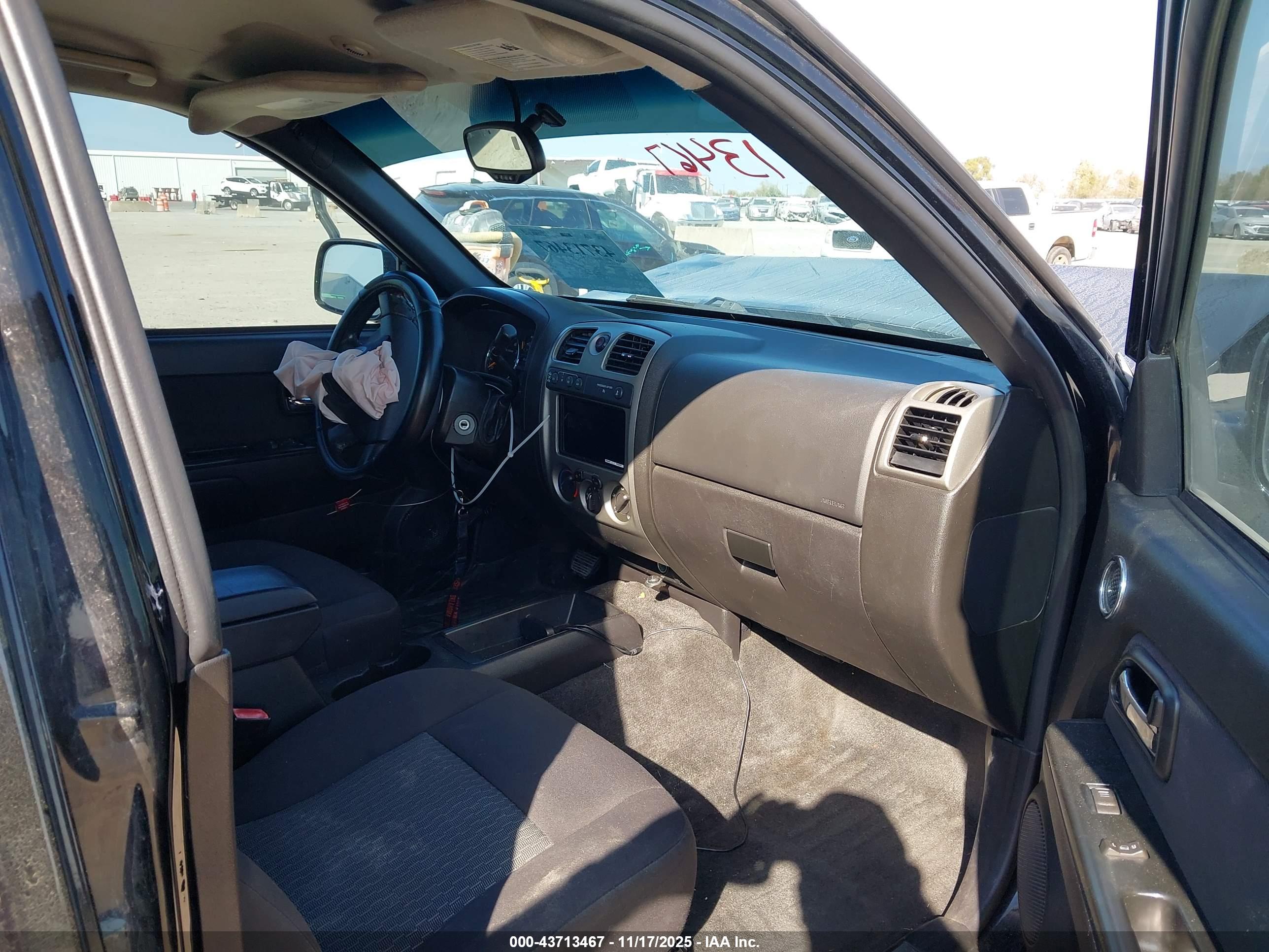CHEVROLET COLORADO image 5