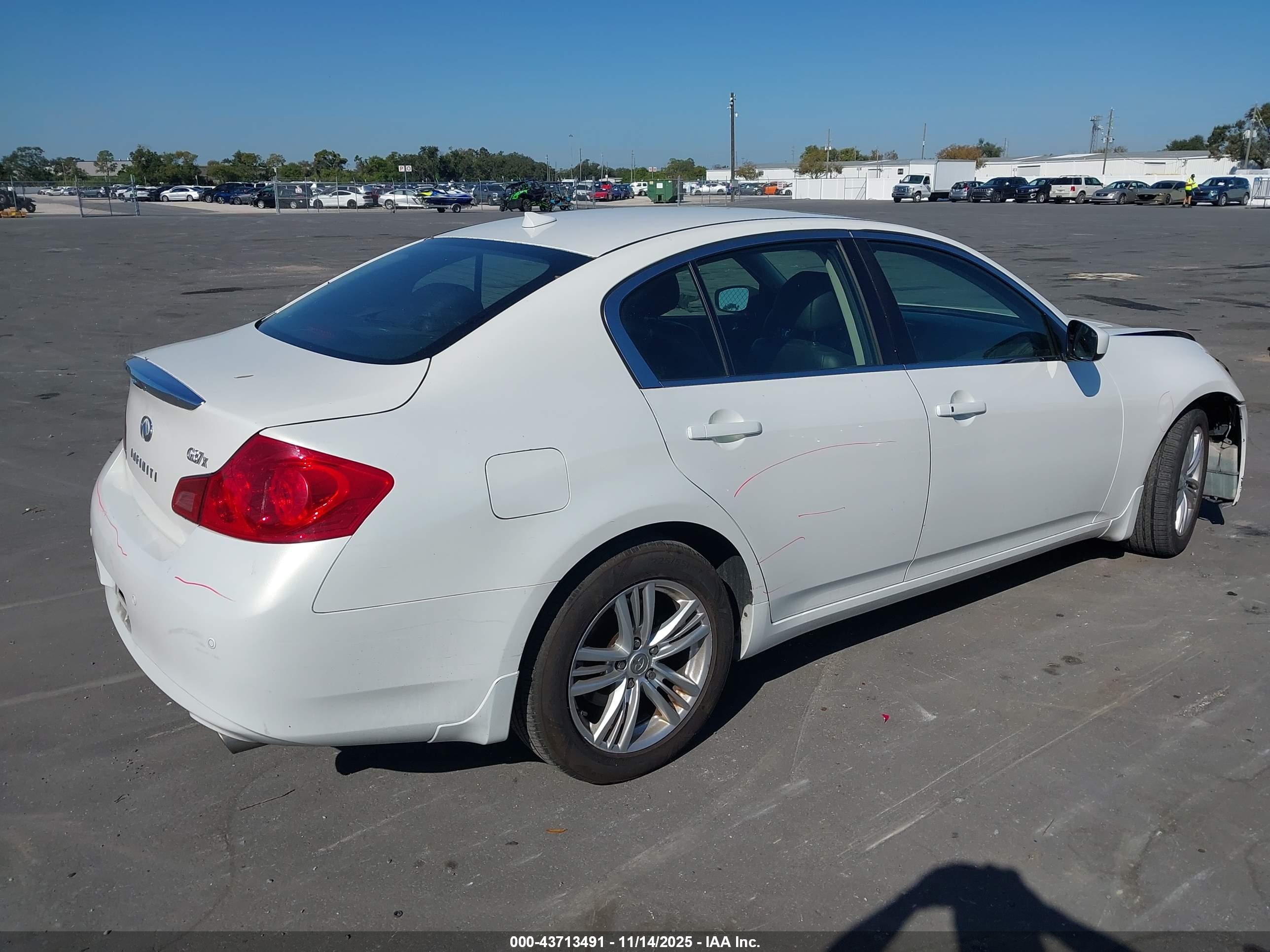 INFINITI G37X image 4