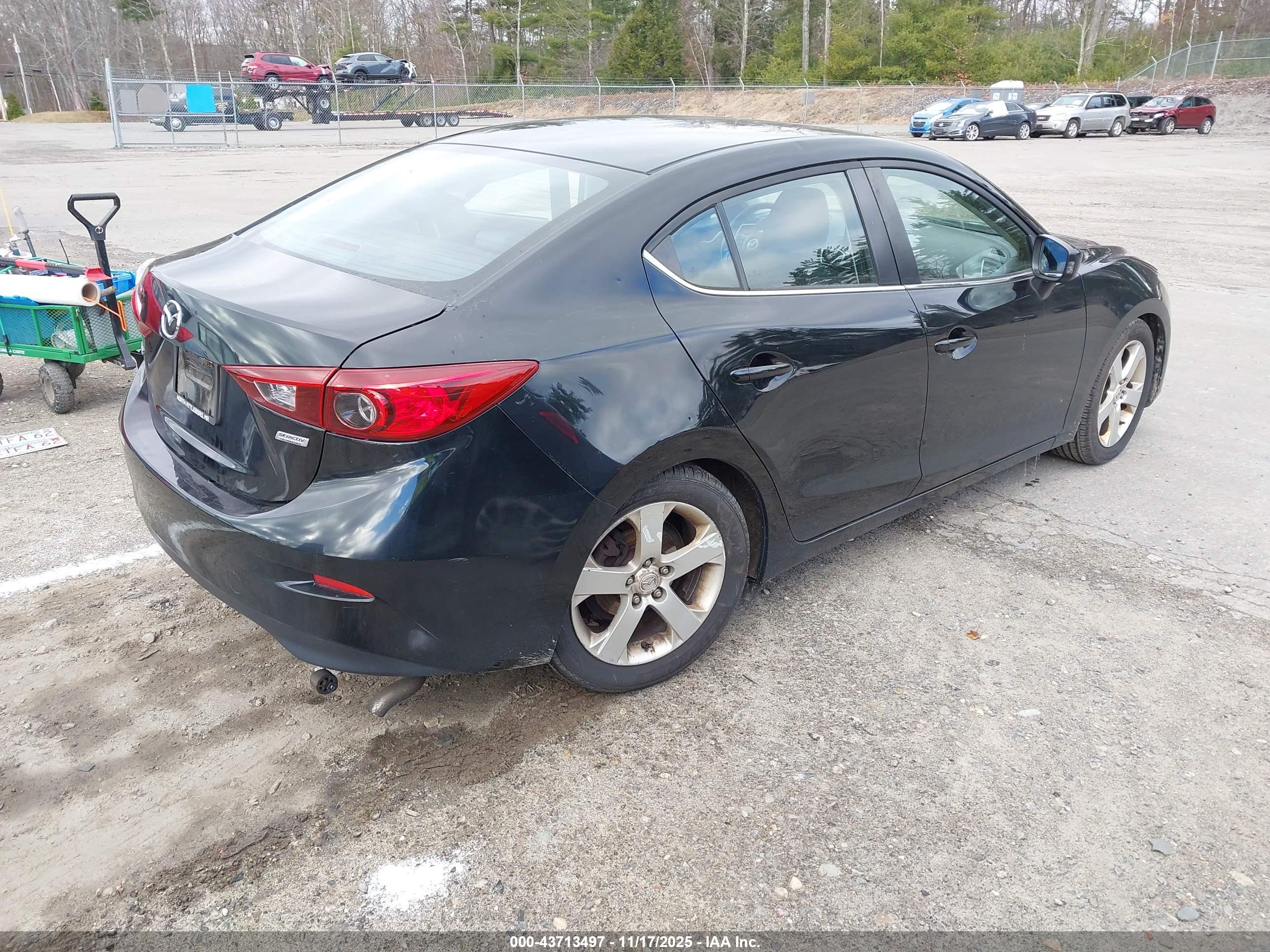 MAZDA MAZDA3 image 4