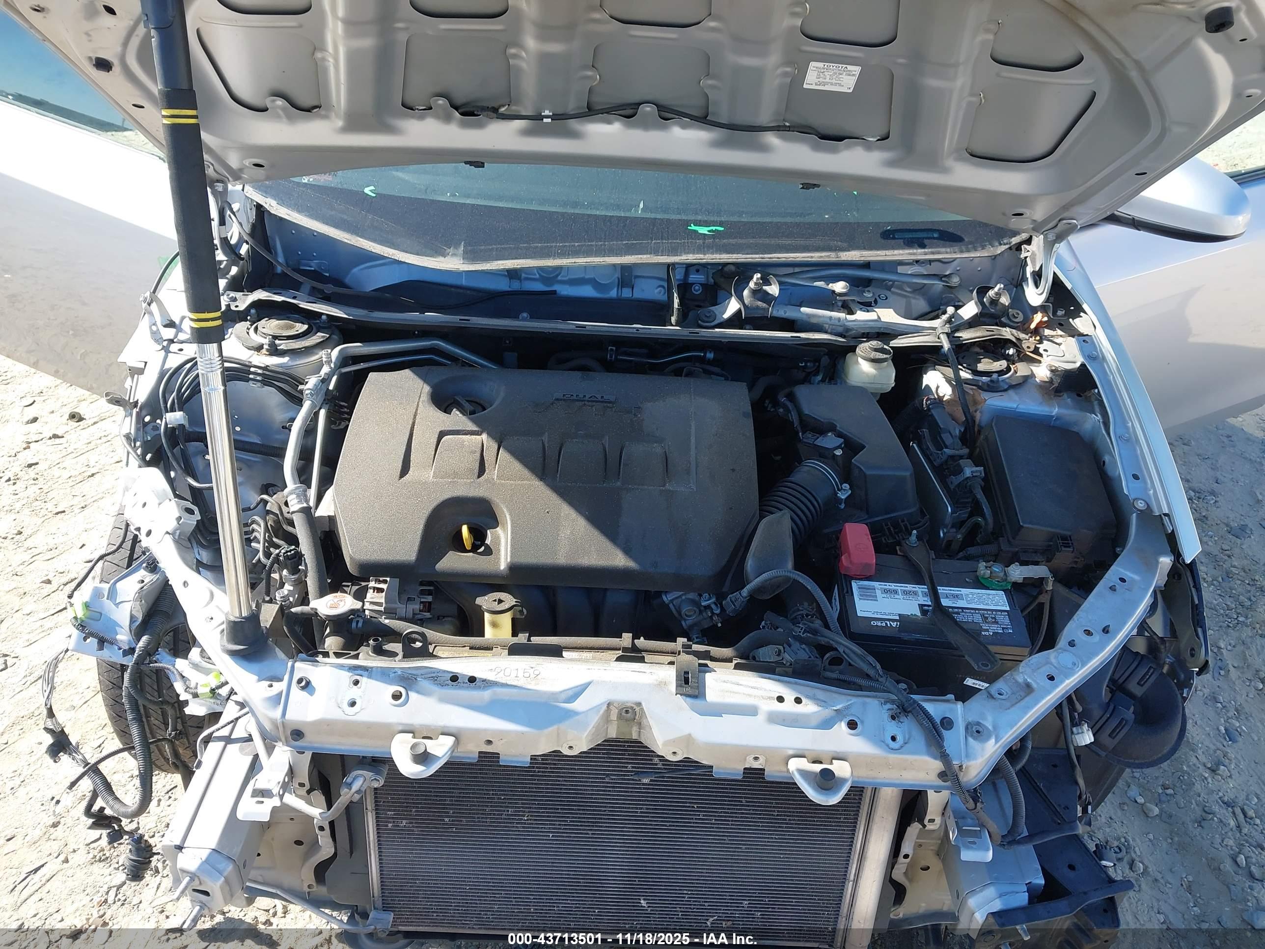 TOYOTA COROLLA image 10