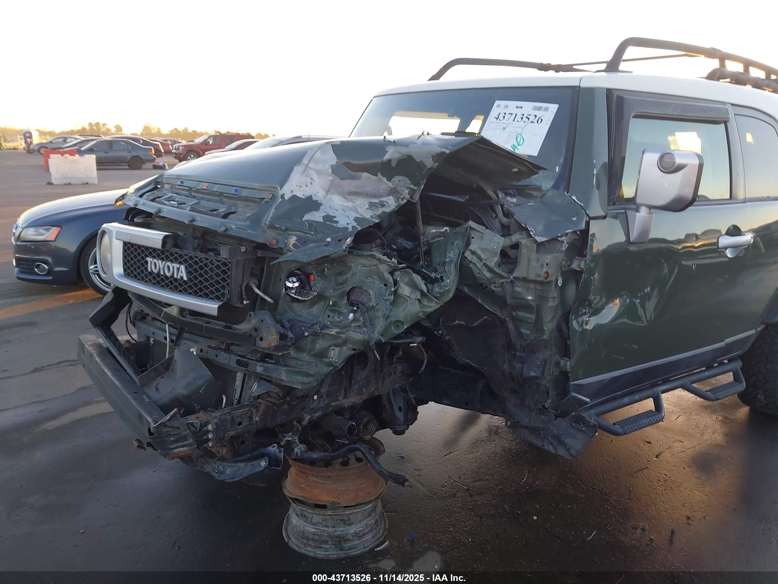 TOYOTA FJ image 6
