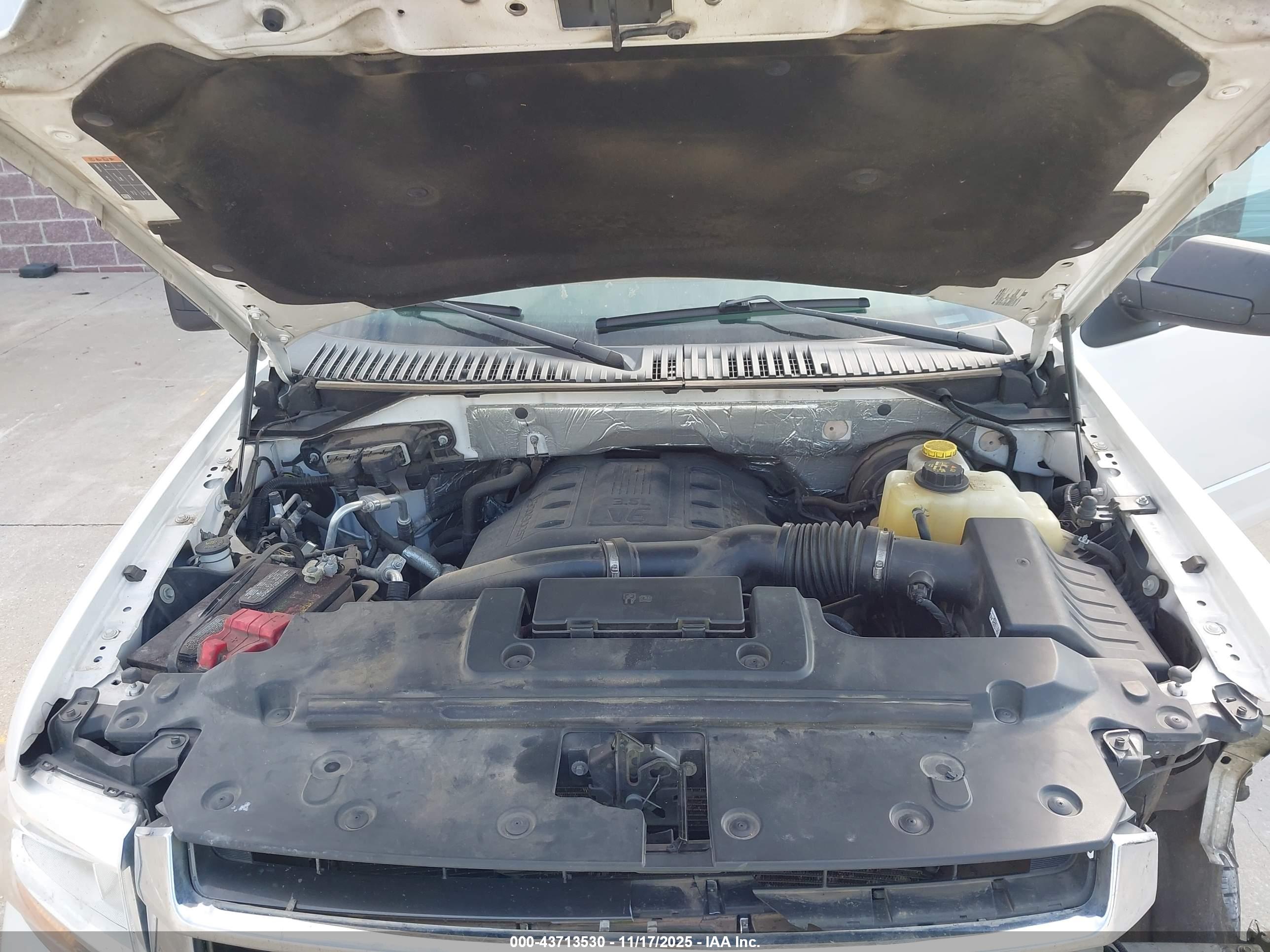 FORD EXPEDITION image 10