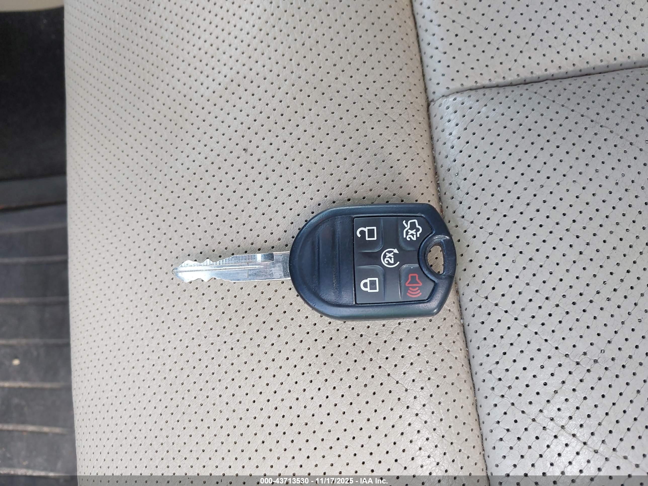 FORD EXPEDITION image 11