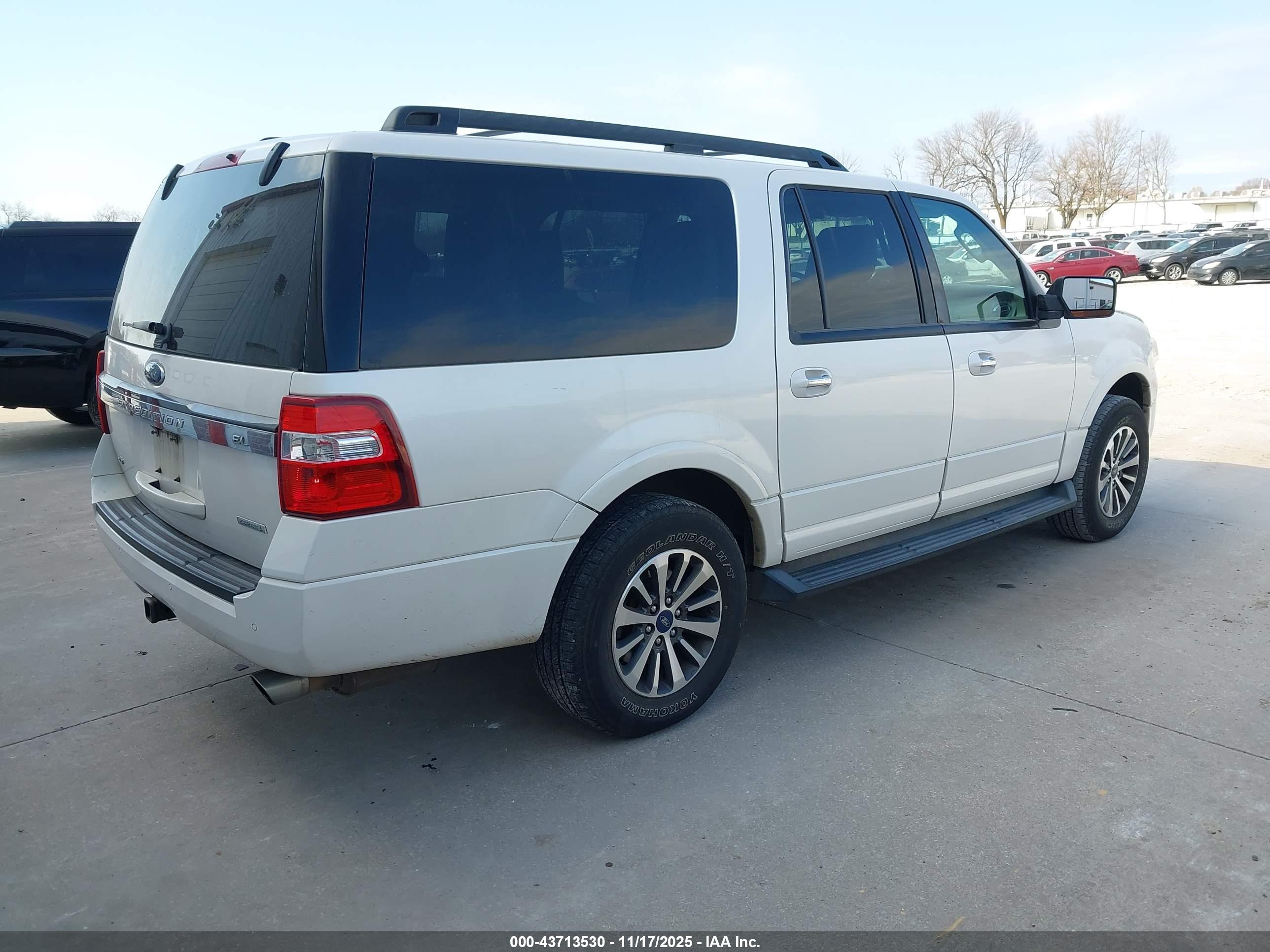 FORD EXPEDITION image 4