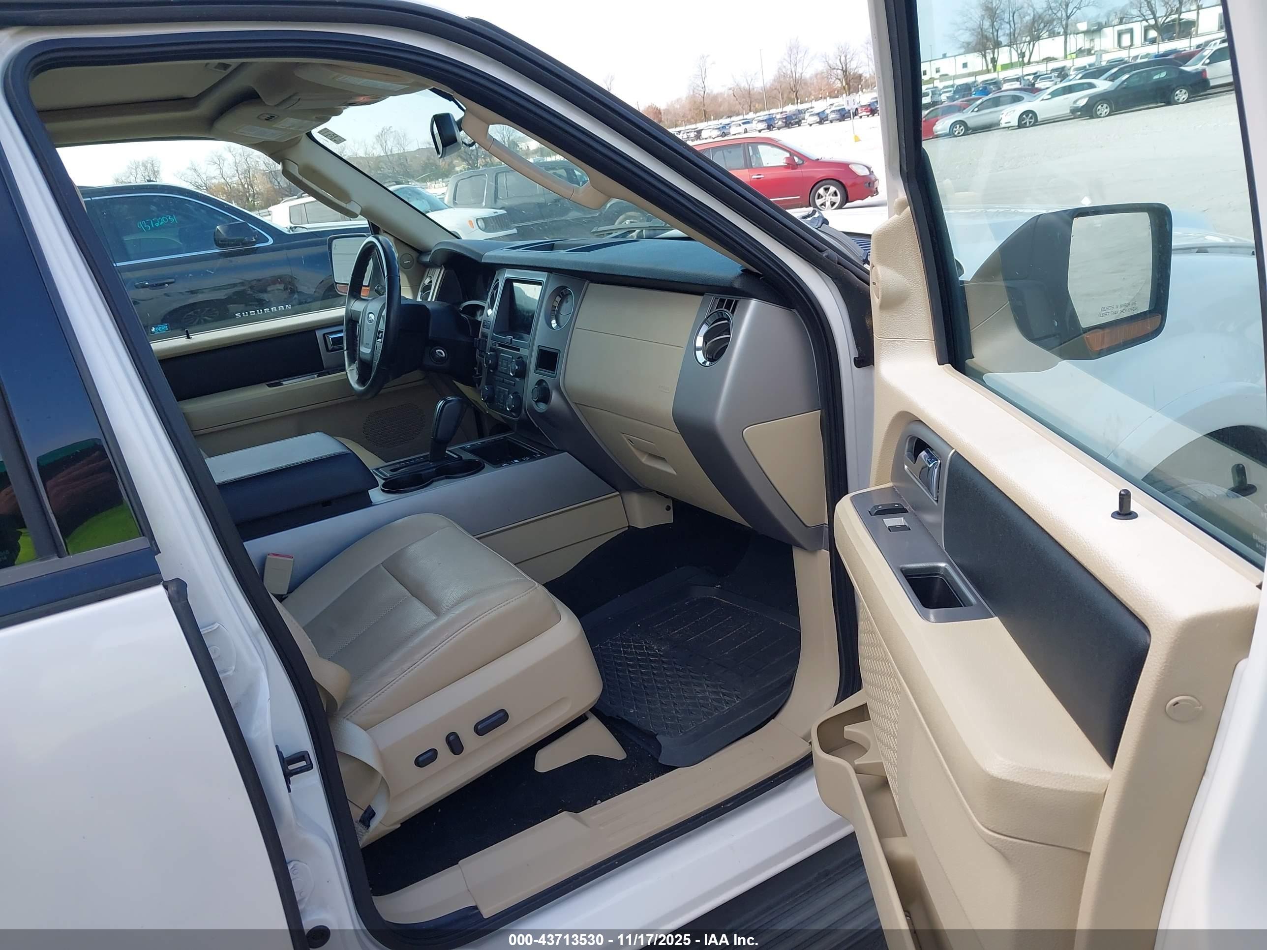 FORD EXPEDITION image 5