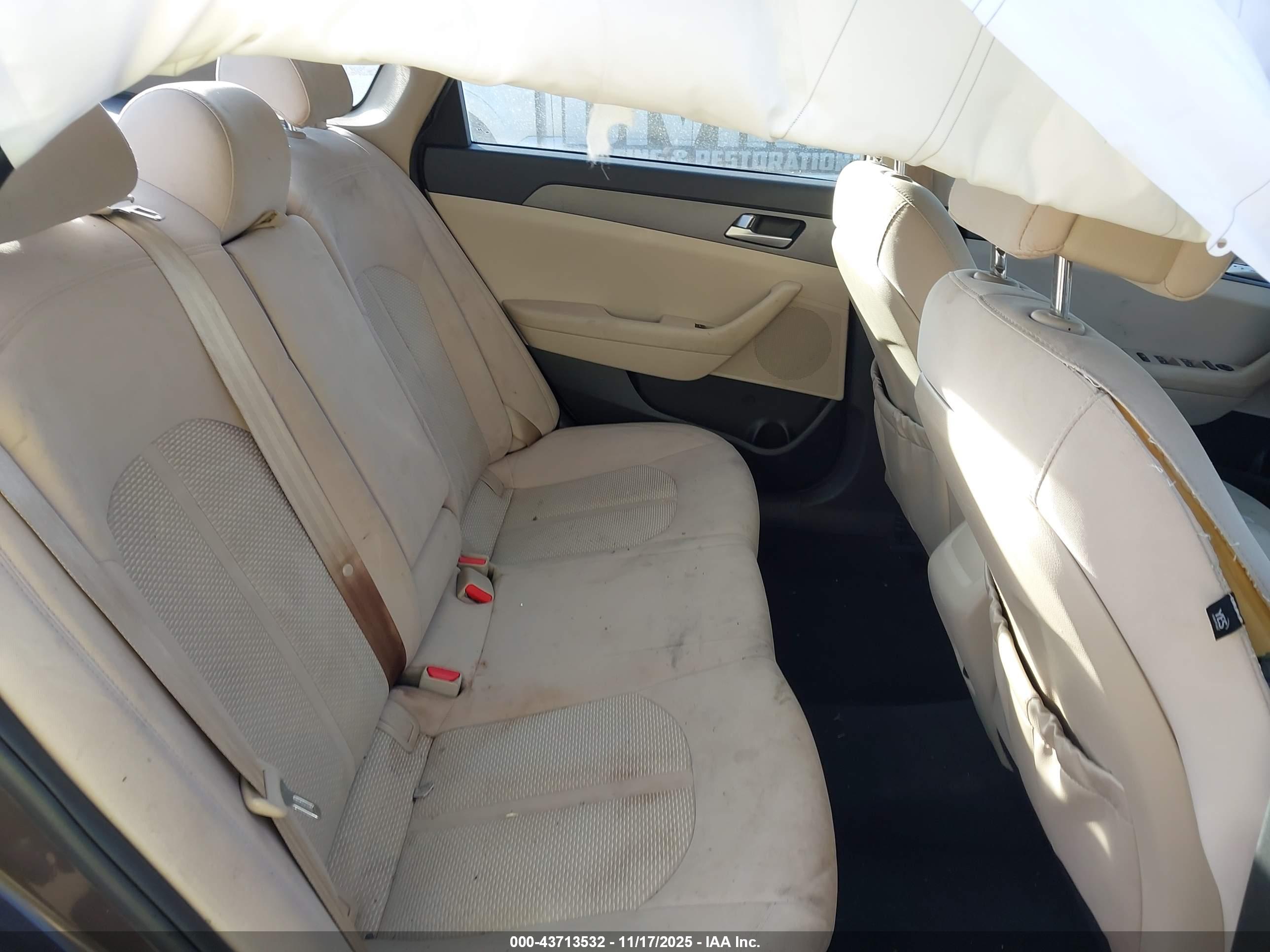 HYUNDAI SONATA image 8