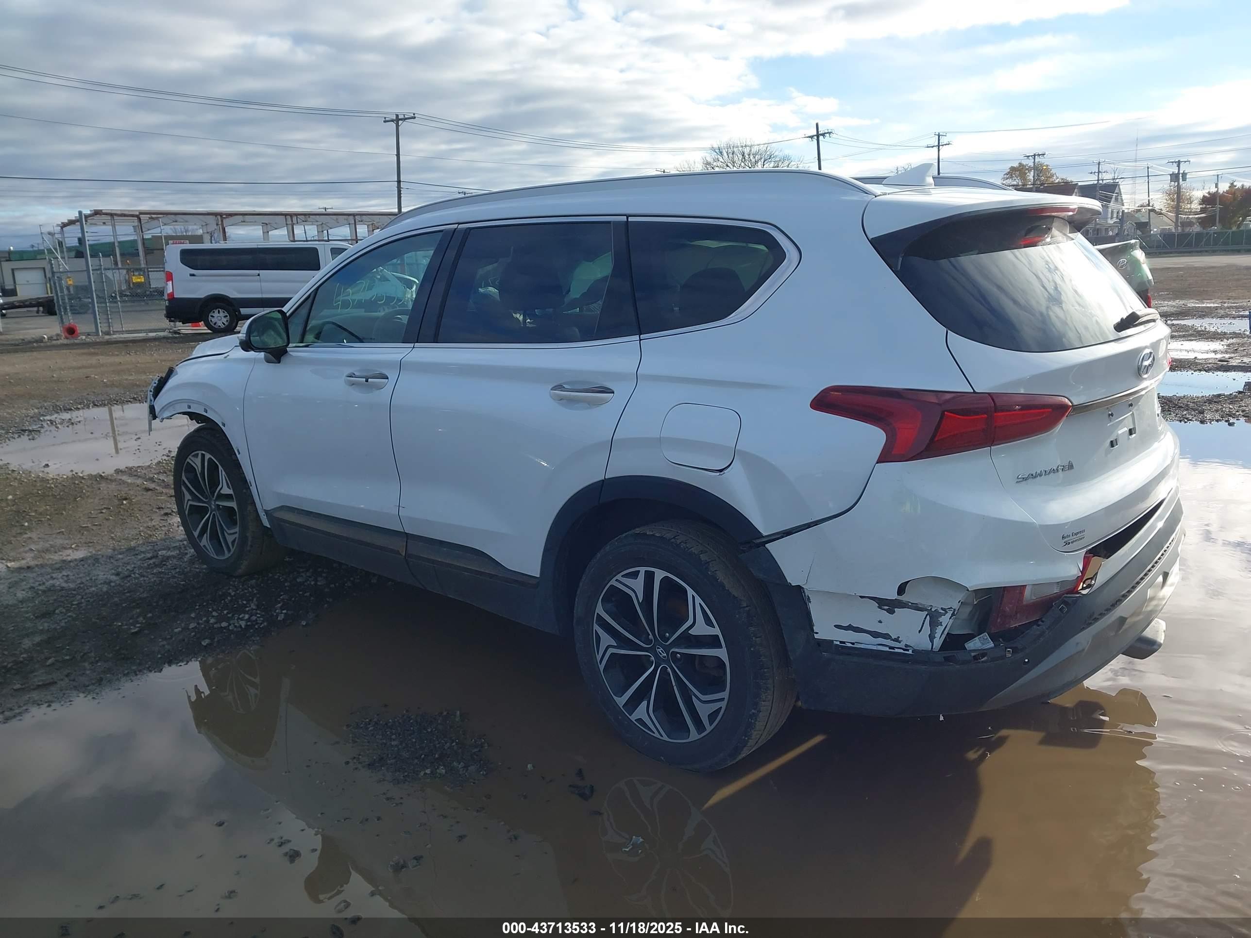 HYUNDAI SANTA image 3