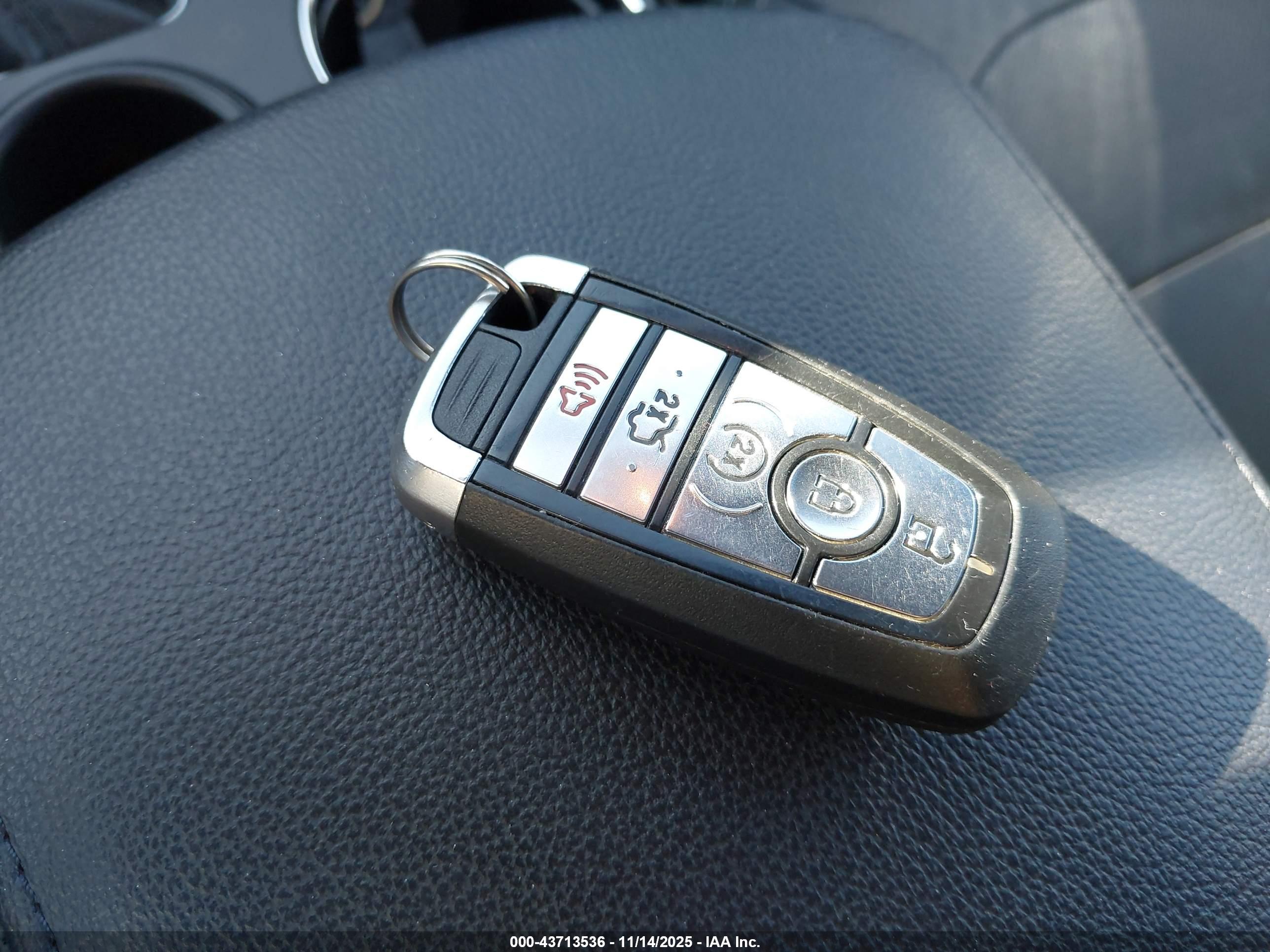 FORD EXPLORER image 11
