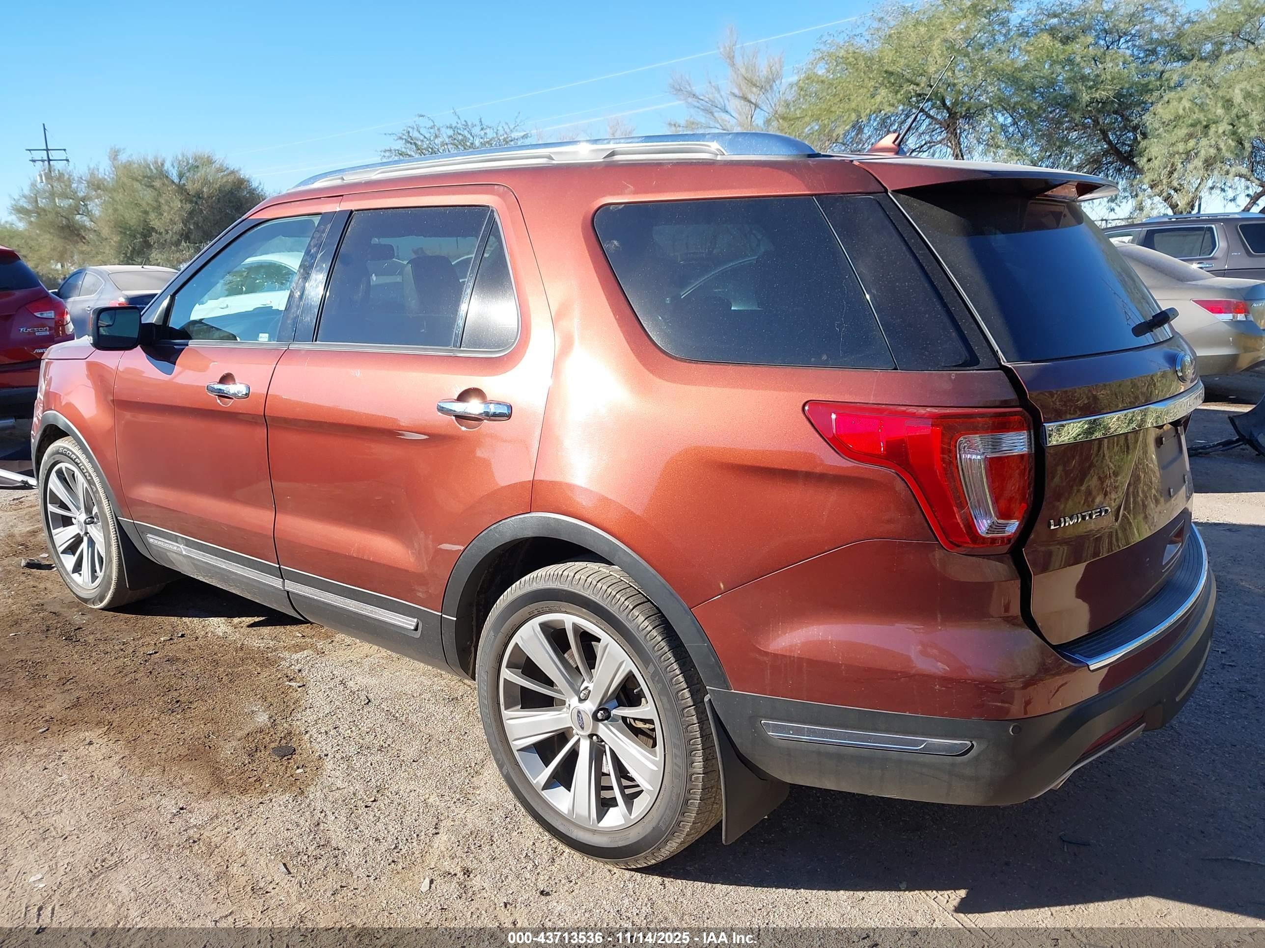 FORD EXPLORER image 6