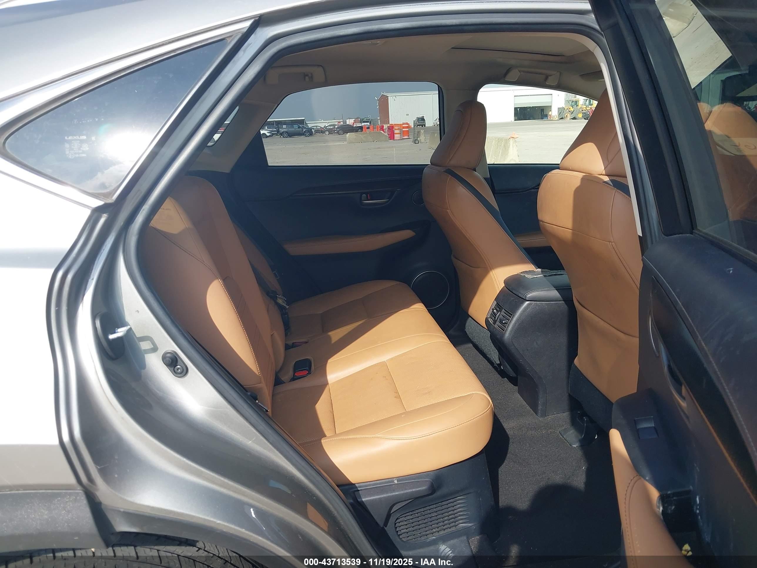 LEXUS NX image 8