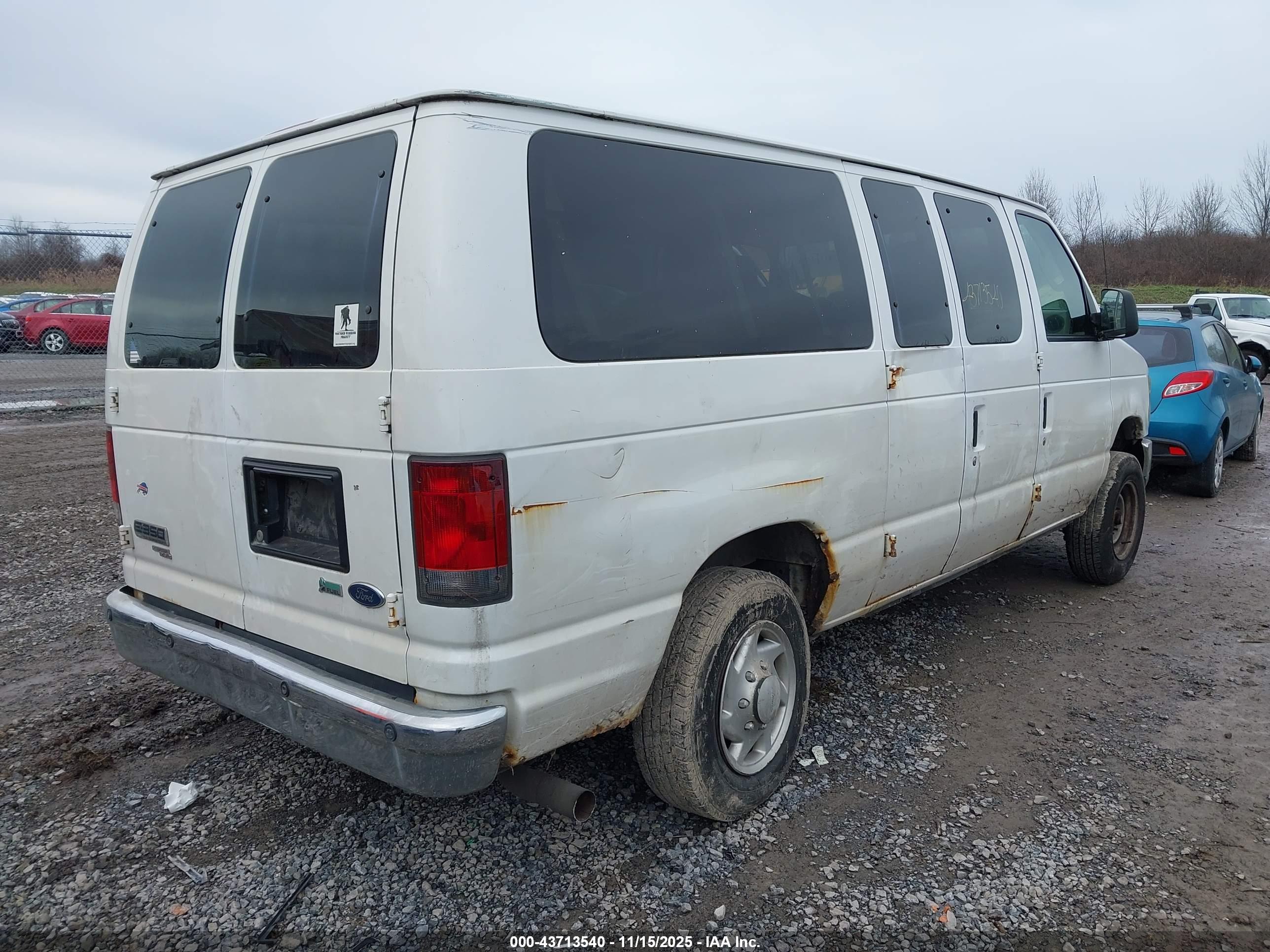 FORD E-350 image 4