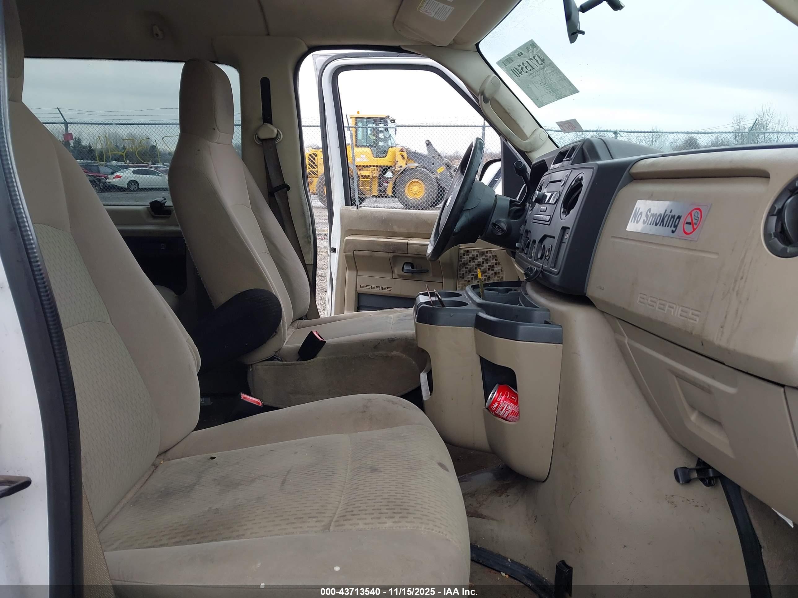 FORD E-350 image 5