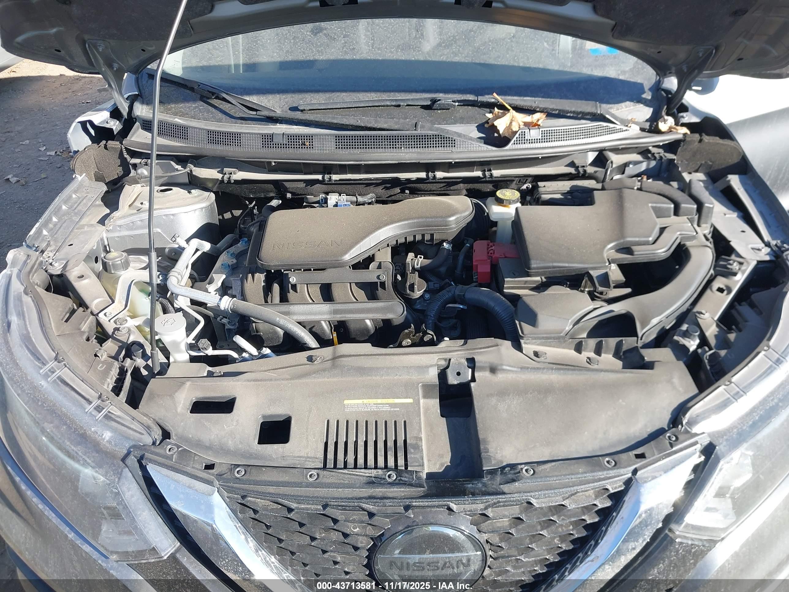 NISSAN ROGUE image 10