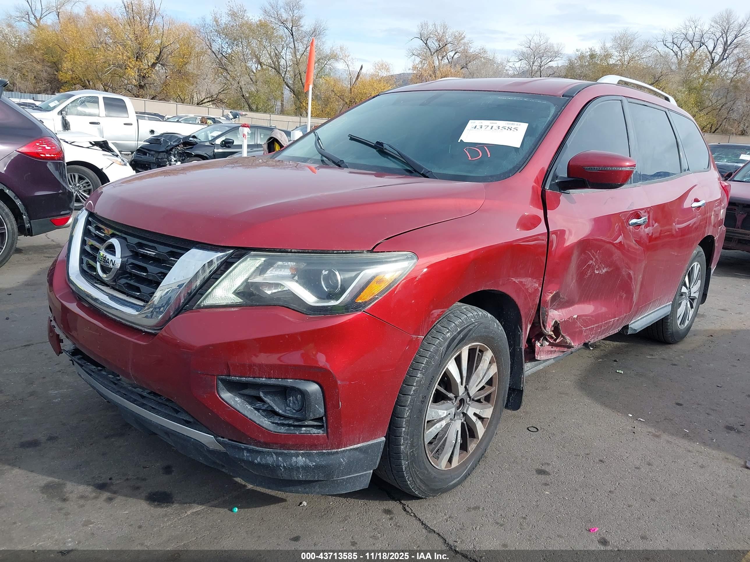NISSAN PATHFINDER image 2
