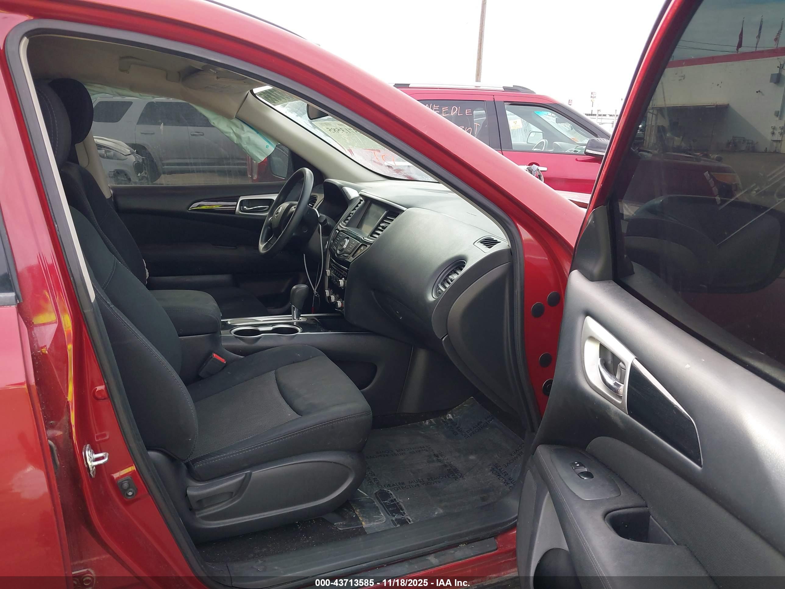 NISSAN PATHFINDER image 5
